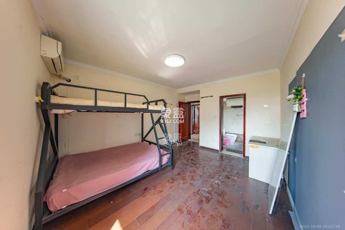 江山帝景雅典 1室2厅1卫 148.0万 江山帝景雅典 1室2厅1卫 148.0万卧室