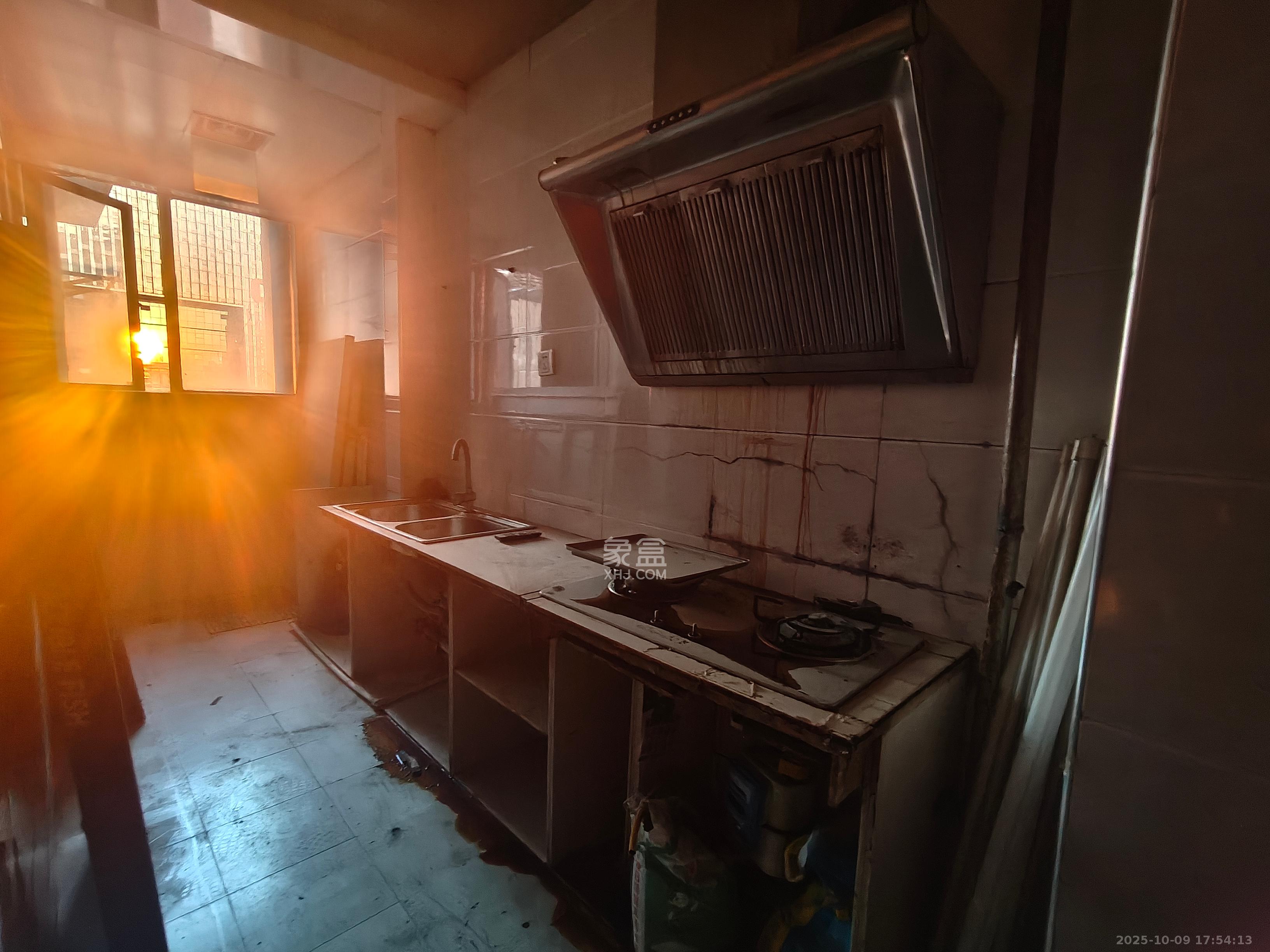 和庄  2室2厅1卫    2000.0元/月室内图