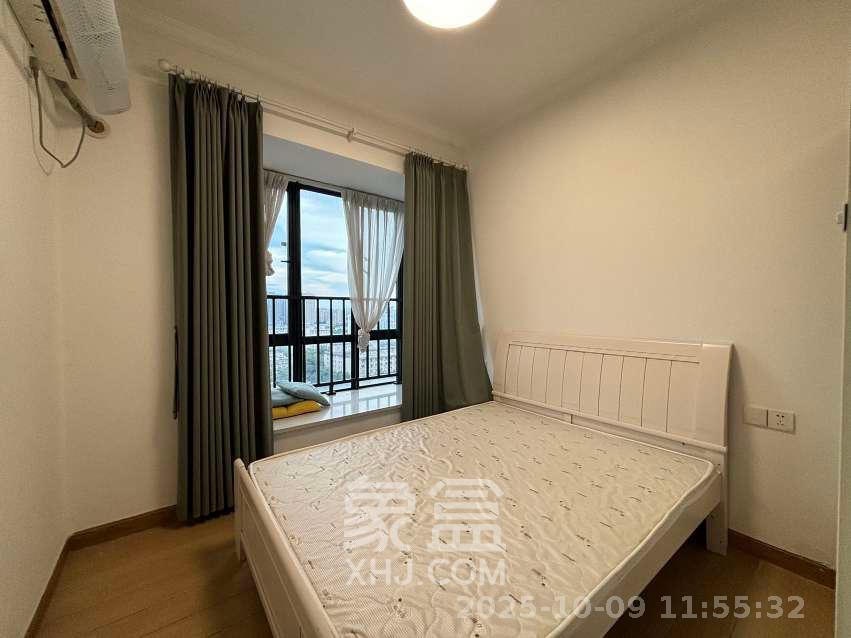 荣悦台  1室1厅1卫    2500.0元/月室内图