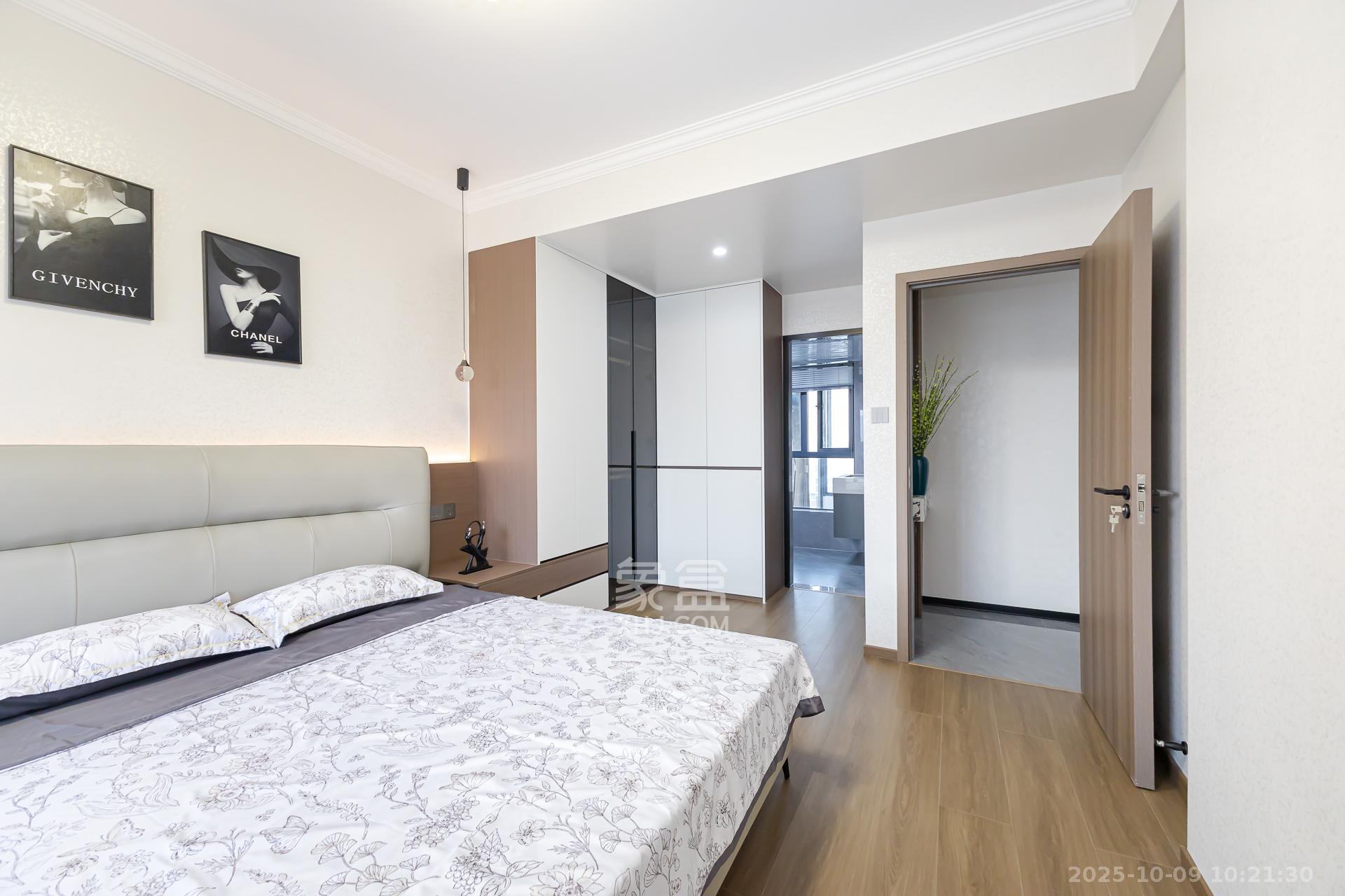 勤诚达新界 5室2厅2卫 119.8万 勤诚达新界 5室2厅2卫 119.8万卧室