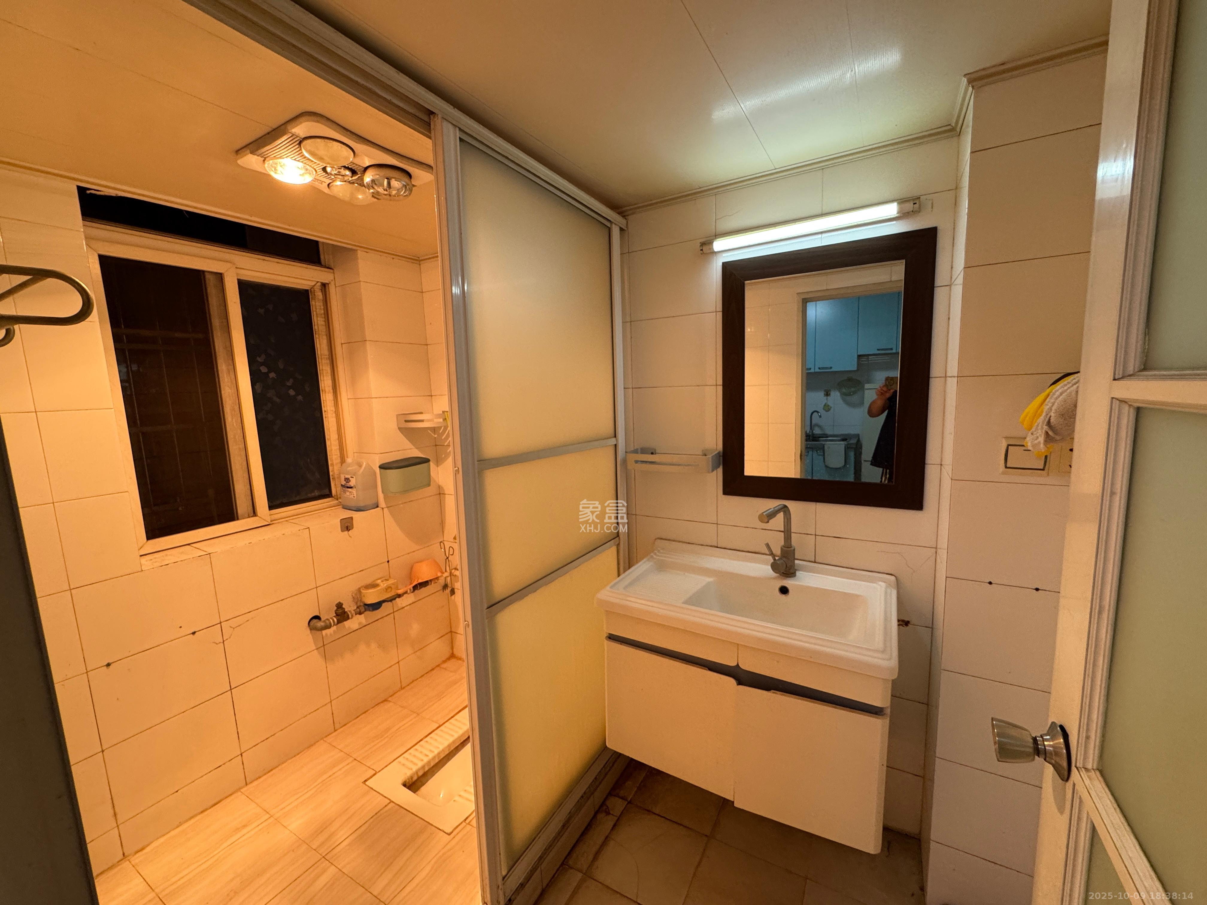 荷花园电信宿舍（天辰荷花苑）  2室2厅1卫    1650.0元/月室内图