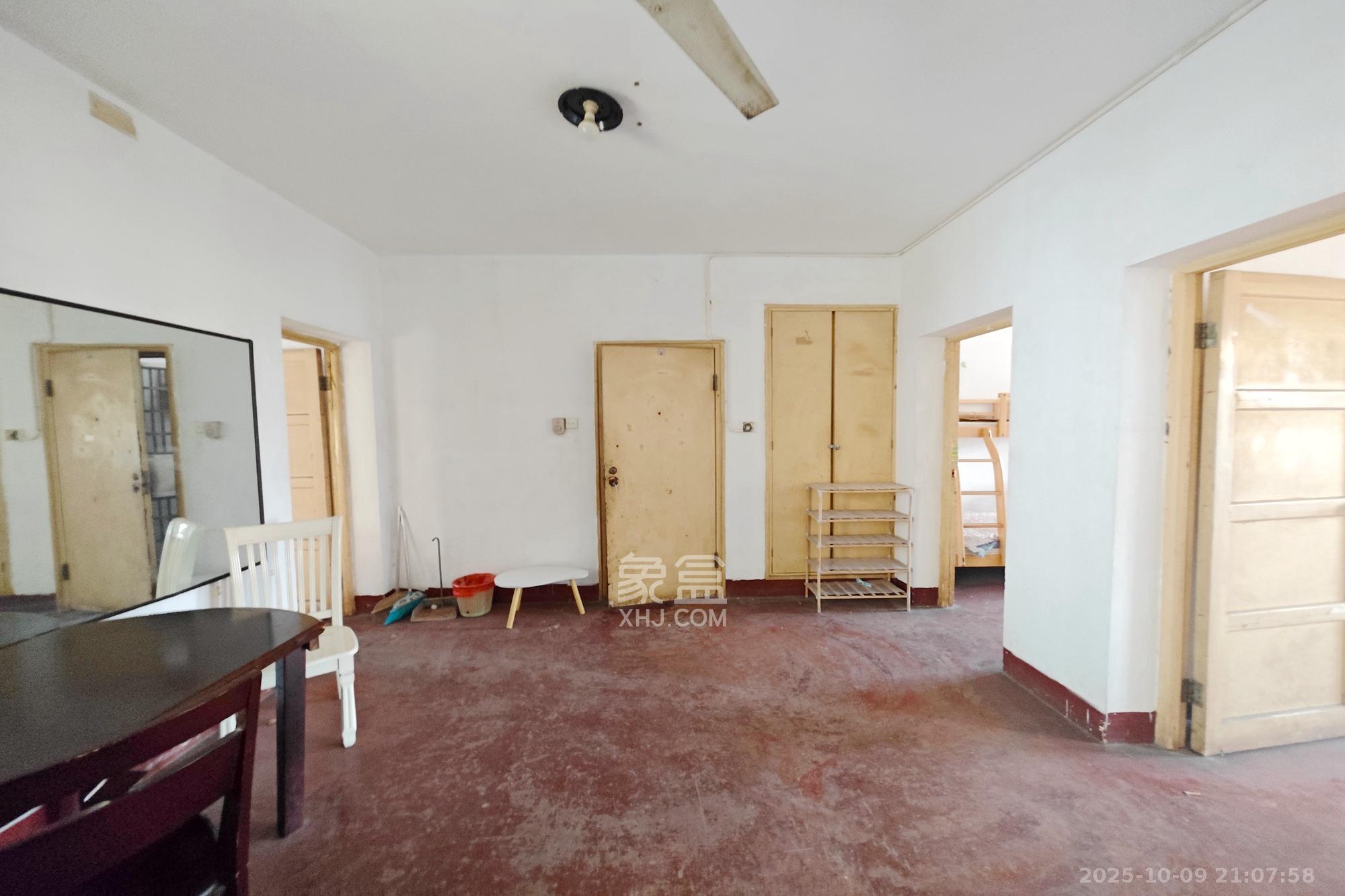 湖橡宿舍/湖橡小区  2室1厅1卫    29.8万 湖橡宿舍/湖橡小区  2室1厅1卫    29.8万