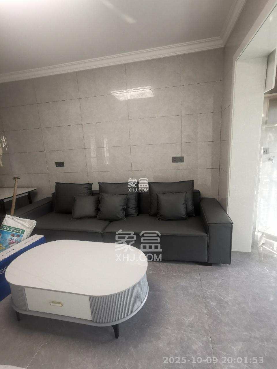 和景家园一期  2室2厅1卫    1800.0元/月 和景家园一期  2室2厅1卫    1800.0元/月室内图