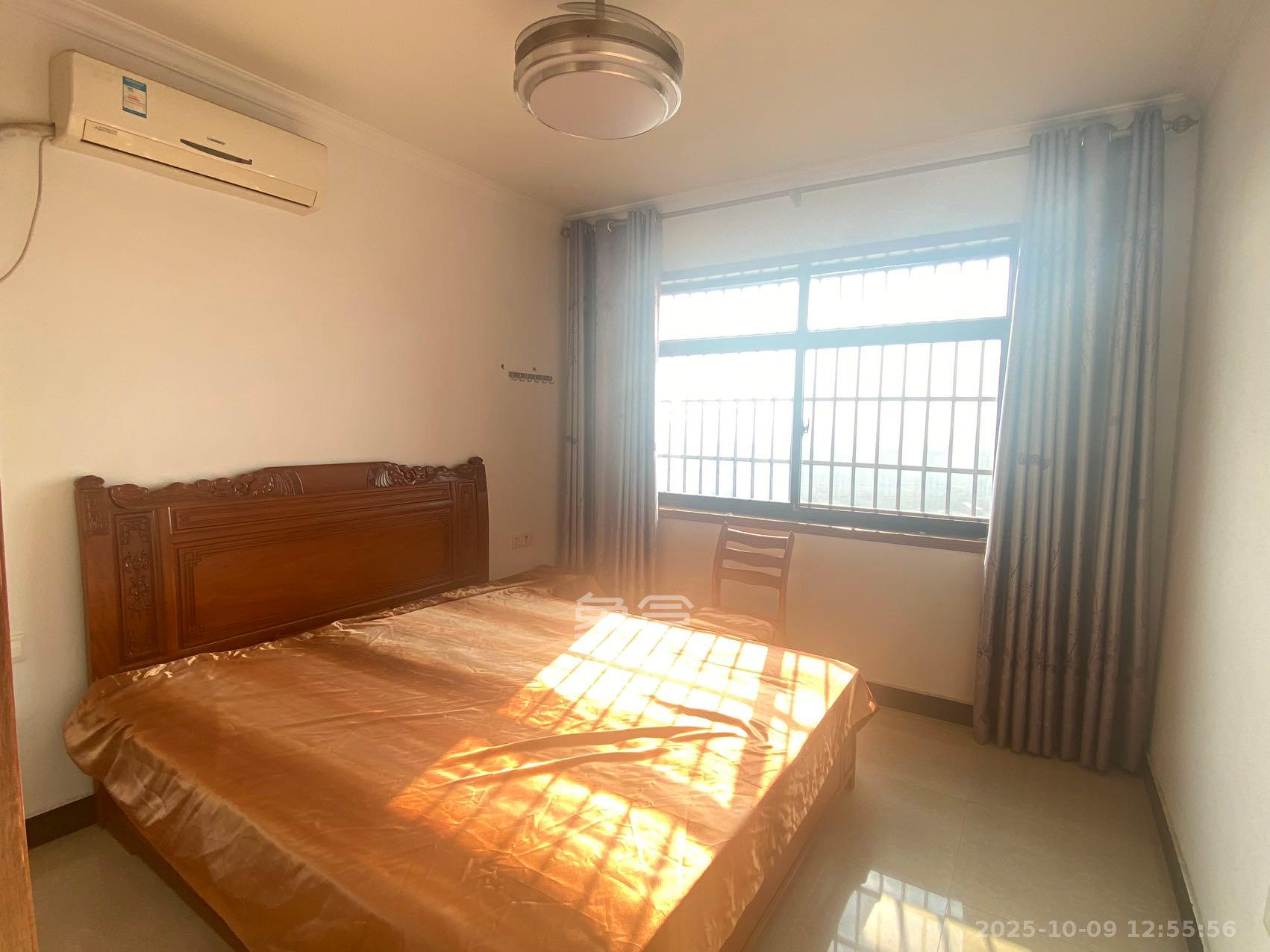 康桥长郡  3室2厅2卫    1700.0元/月室内图