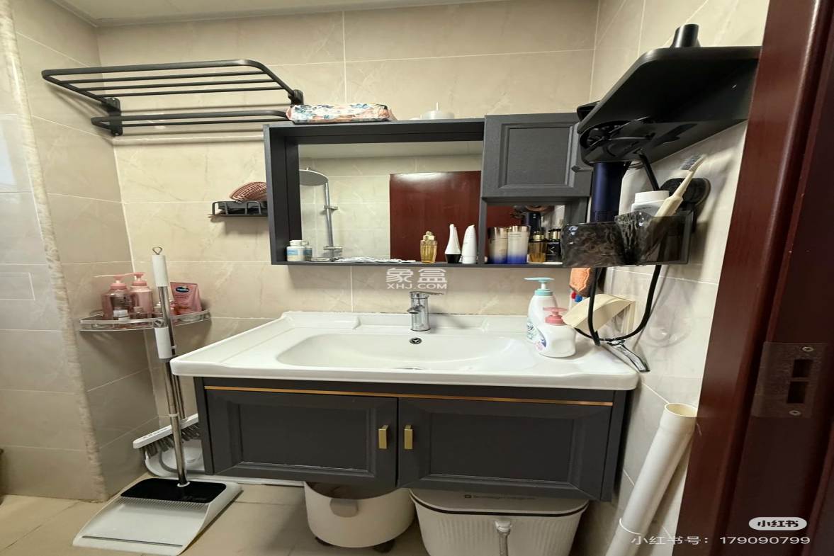 龙昆雅苑(中交·龙昆雅苑) 2室2厅1卫 2700.0元/月 龙昆雅苑(中交·龙昆雅苑) 2室2厅1卫 2700.0元/月室内图