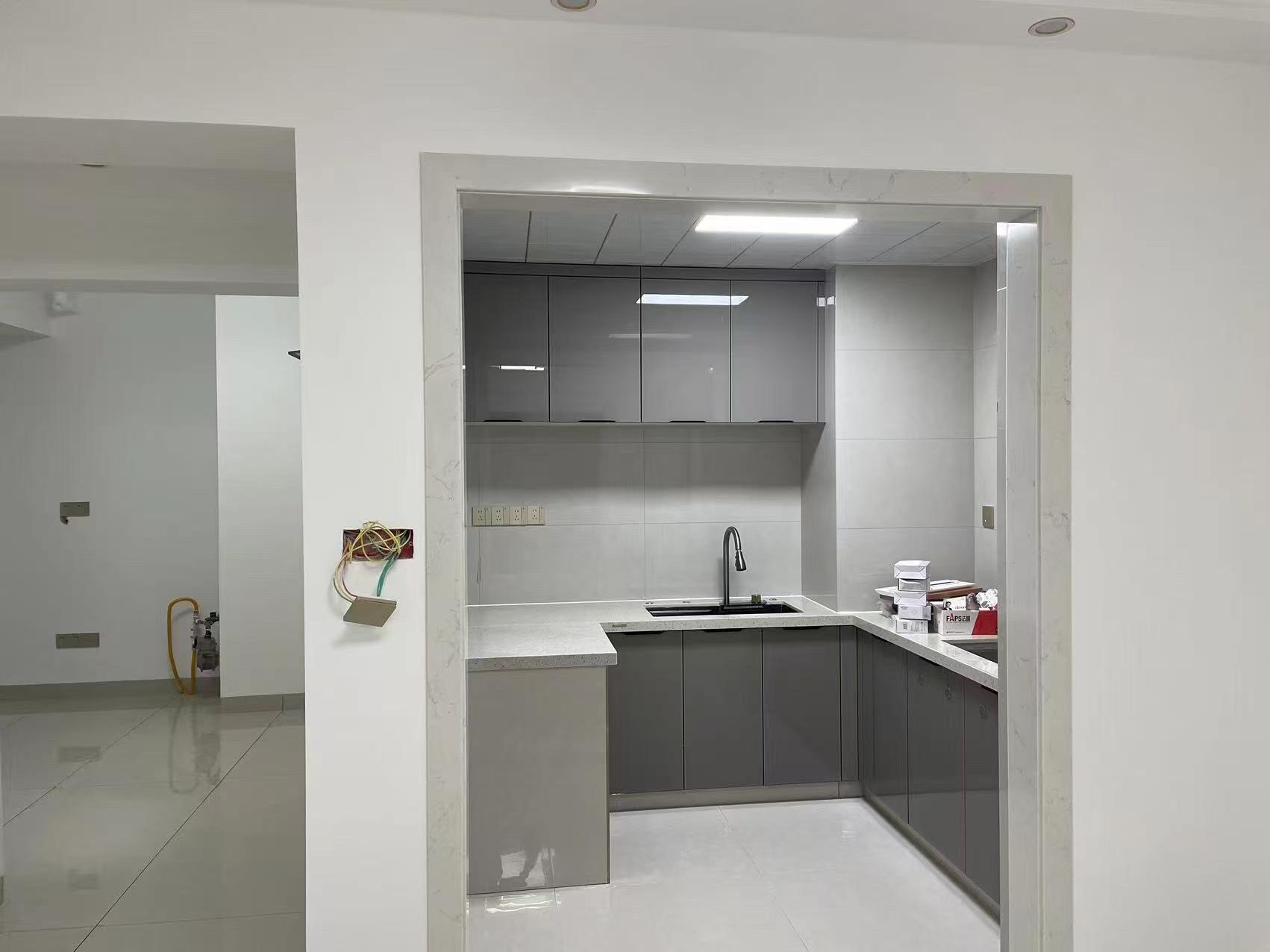 五源河公寓B区 3室2厅2卫 2600.0元/月 五源河公寓B区 3室2厅2卫 2600.0元/月室内图