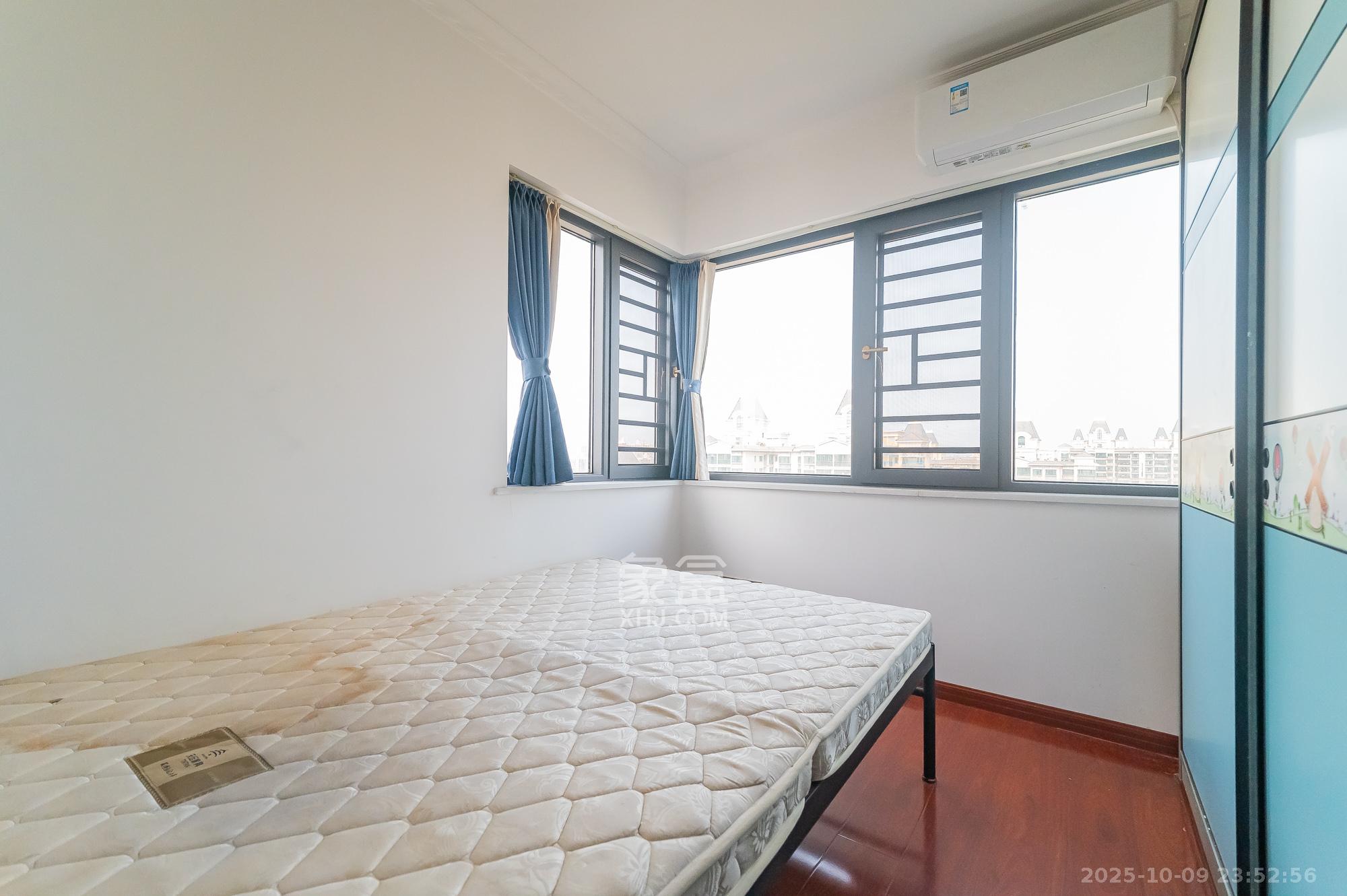 中建悦和城  4室2厅2卫    125.0万 中建悦和城  4室2厅2卫    125.0万卧室