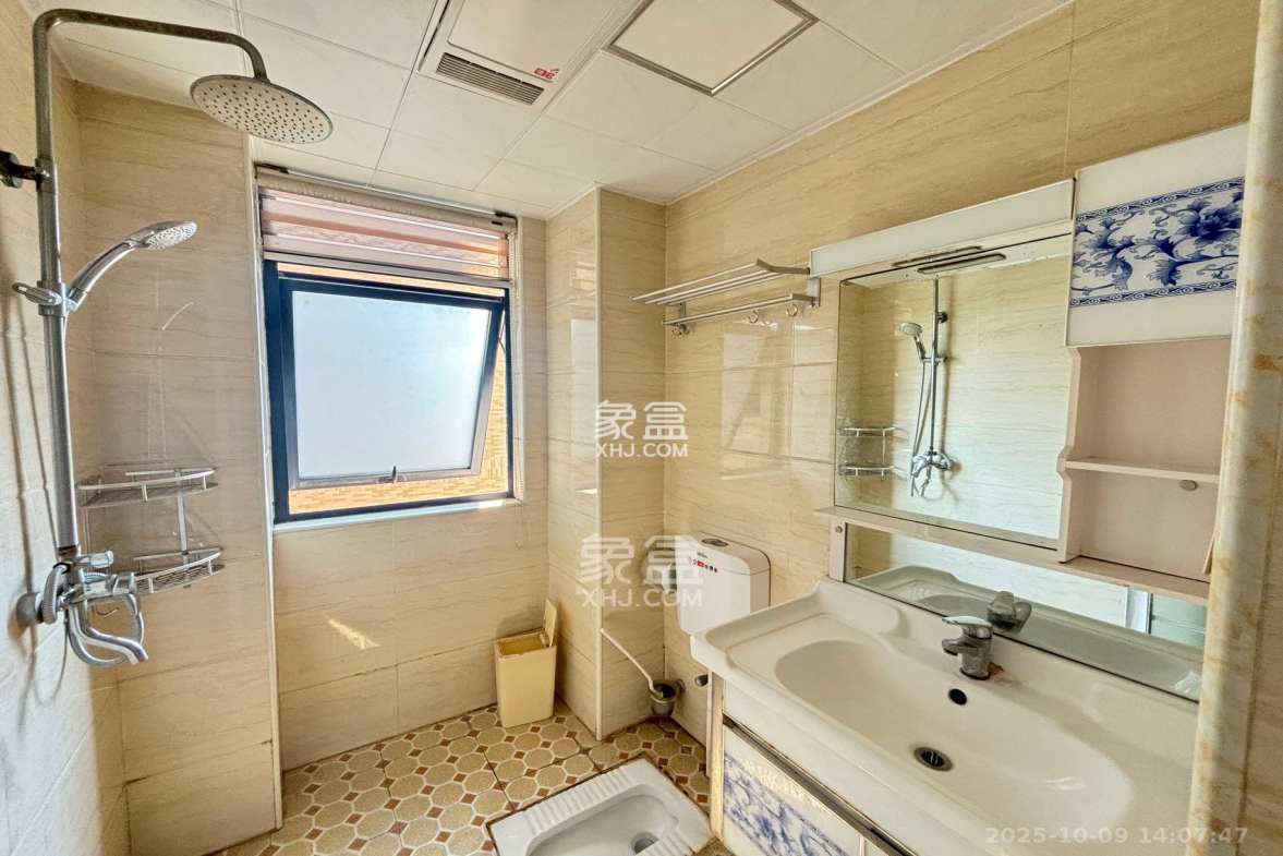 中南红领邦(红星嘉和苑) 2室1厅1卫 2000.0元/月 中南红领邦(红星嘉和苑) 2室1厅1卫 2000.0元/月室内图