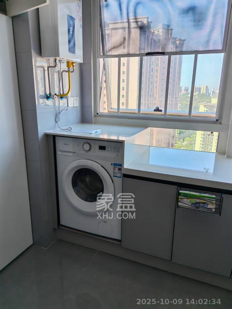 中建嘉和城  1室1厅1卫    1500.0元/月室内图