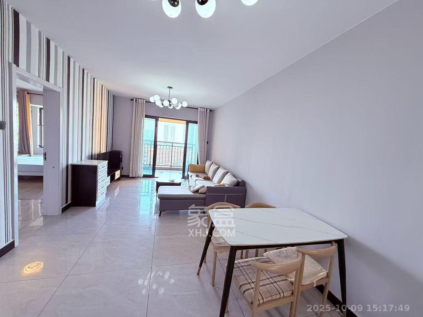 中粮鸿云  3室2厅1卫    1850.0元/月 中粮鸿云  3室2厅1卫    1850.0元/月室内图