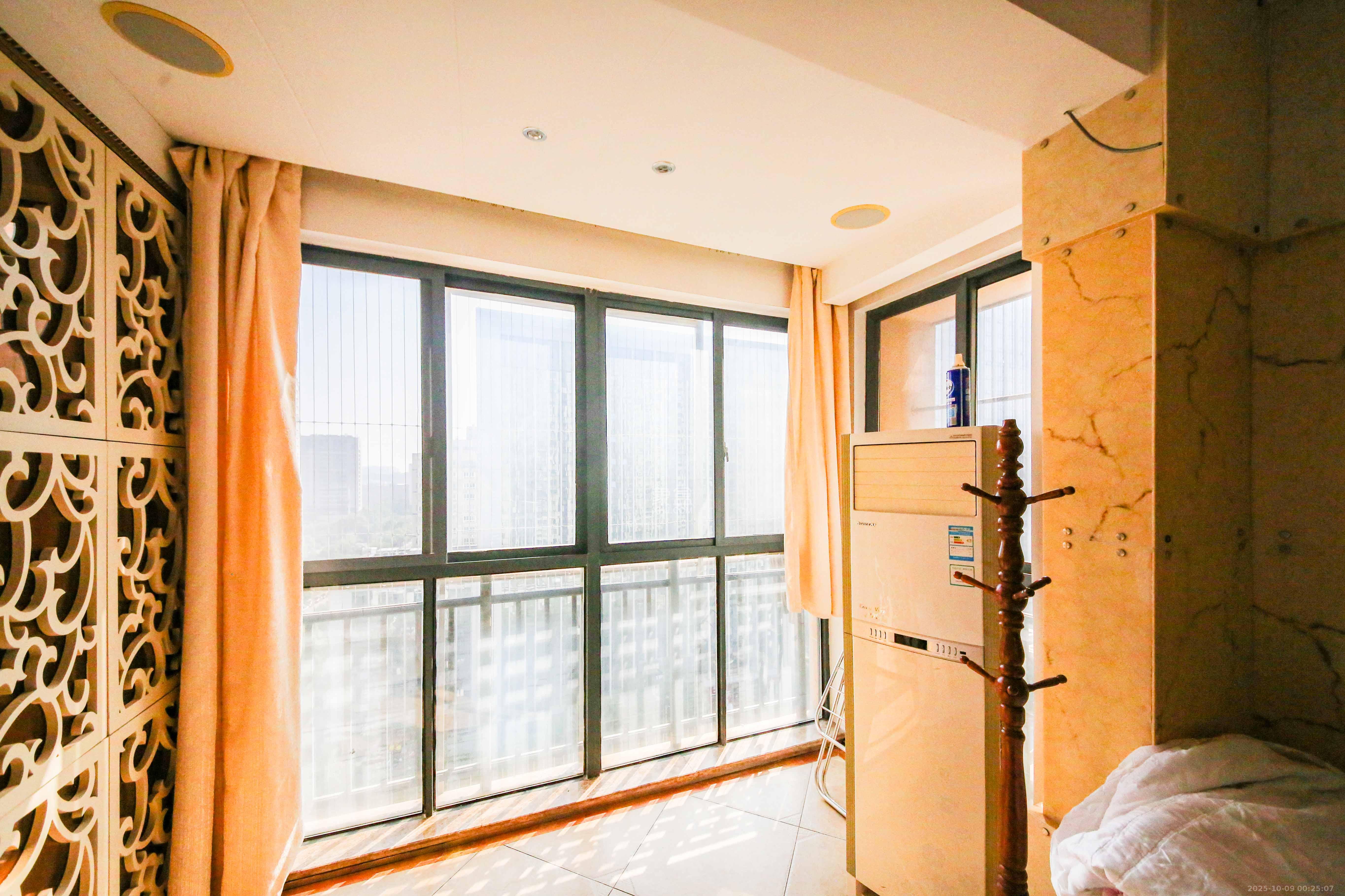 青园  3室2厅1卫    91.8万阳台