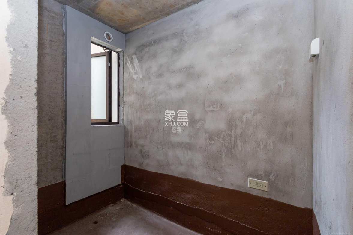 新城恒伟汇隽风华 4室2厅2卫 89.8万 新城恒伟汇隽风华 4室2厅2卫 89.8万卫生间