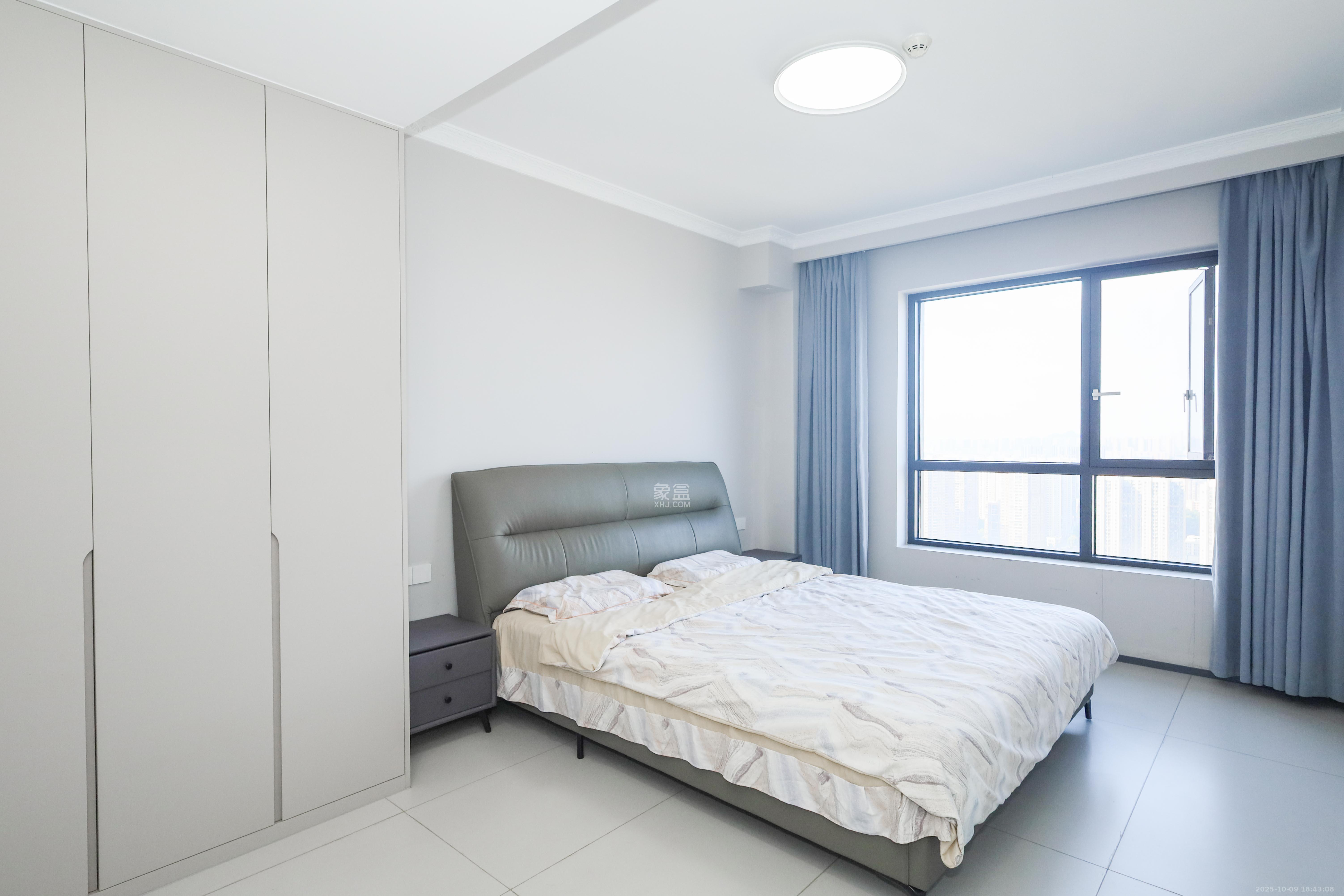 建发央著  4室2厅2卫    328.0万卧室