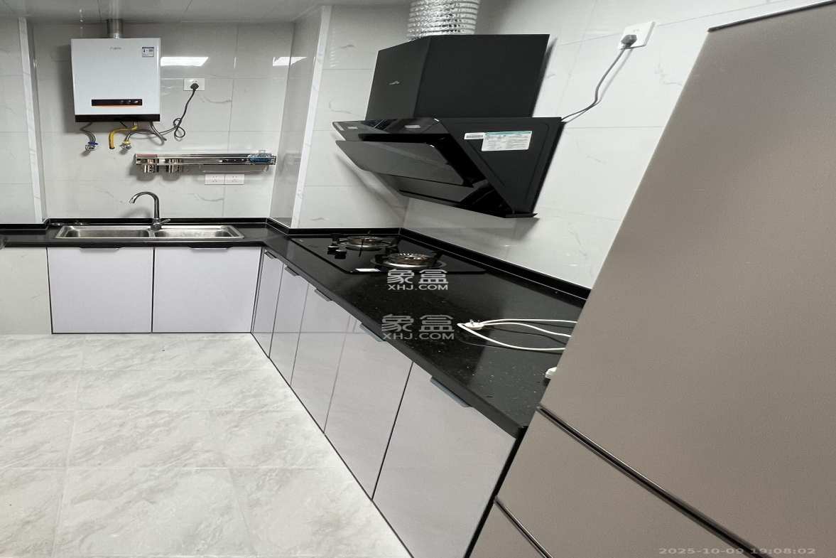 阳光城檀悦  2室1厅1卫    3200.0元/月 阳光城檀悦  2室1厅1卫    3200.0元/月室内图