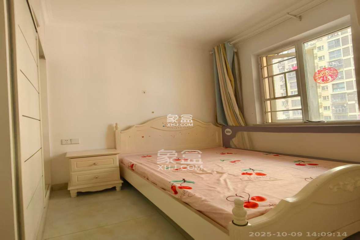 MOMA当代广场 3室2厅1卫 2100.0元/月 MOMA当代广场 3室2厅1卫 2100.0元/月室内图