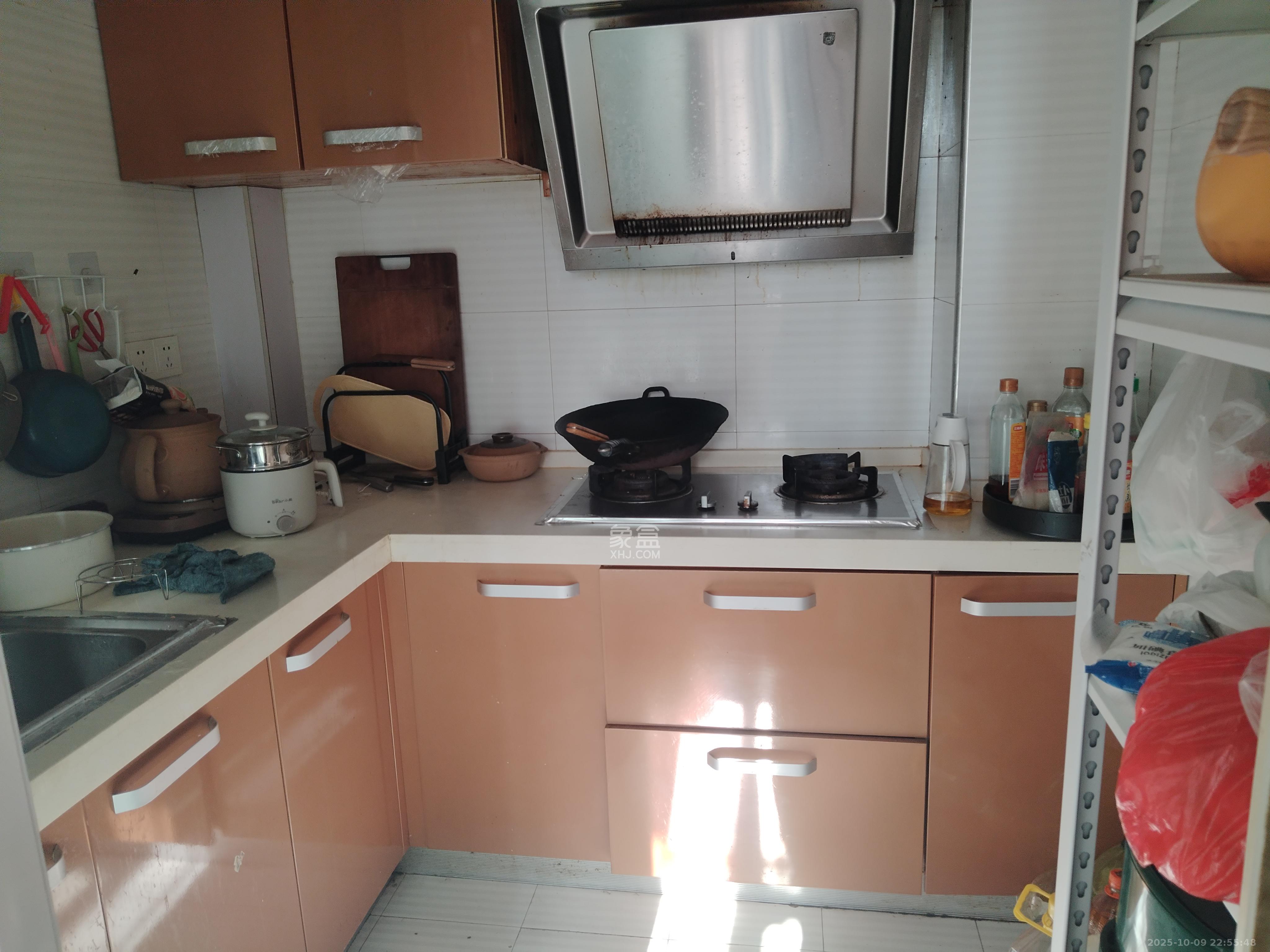 东方航标 2室2厅1卫 1700.0元/月 东方航标 2室2厅1卫 1700.0元/月室内图