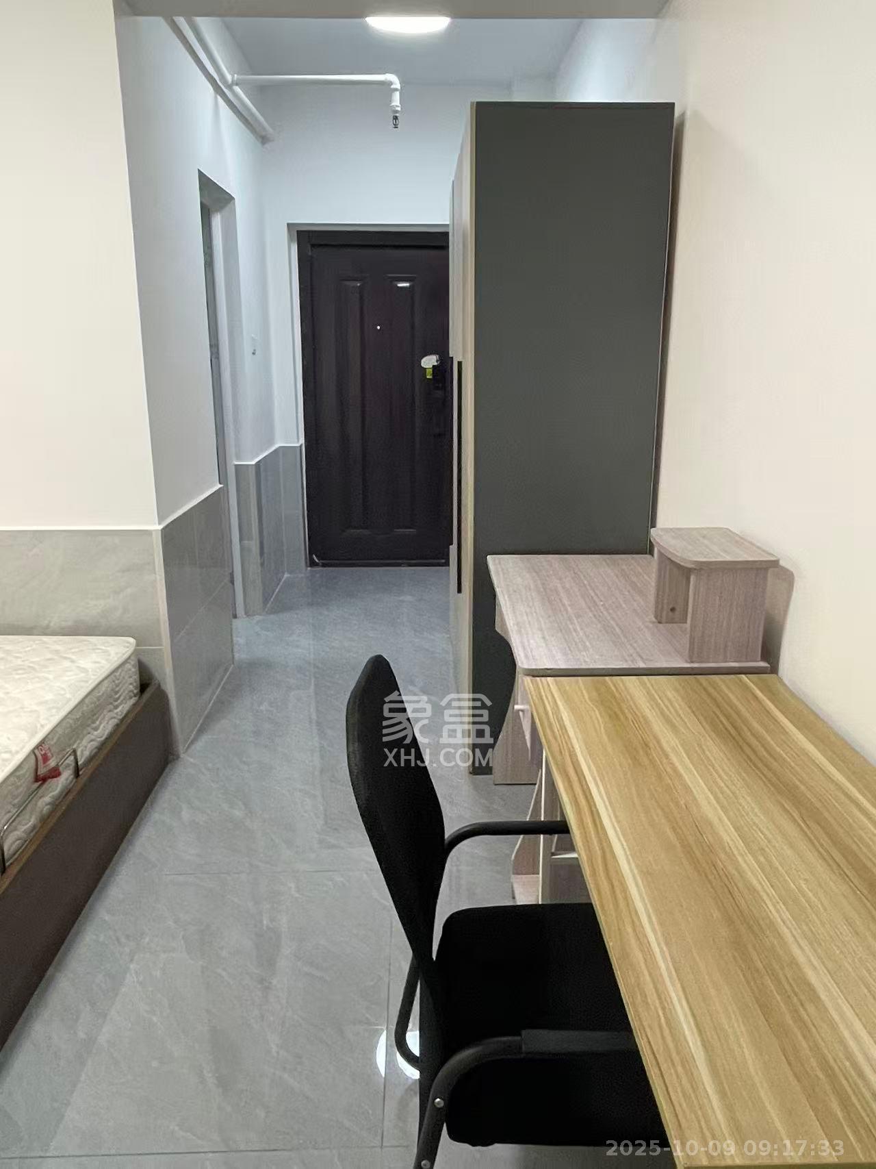 东方航标 1室1厅1卫 1300.0元/月 东方航标 1室1厅1卫 1300.0元/月室内图