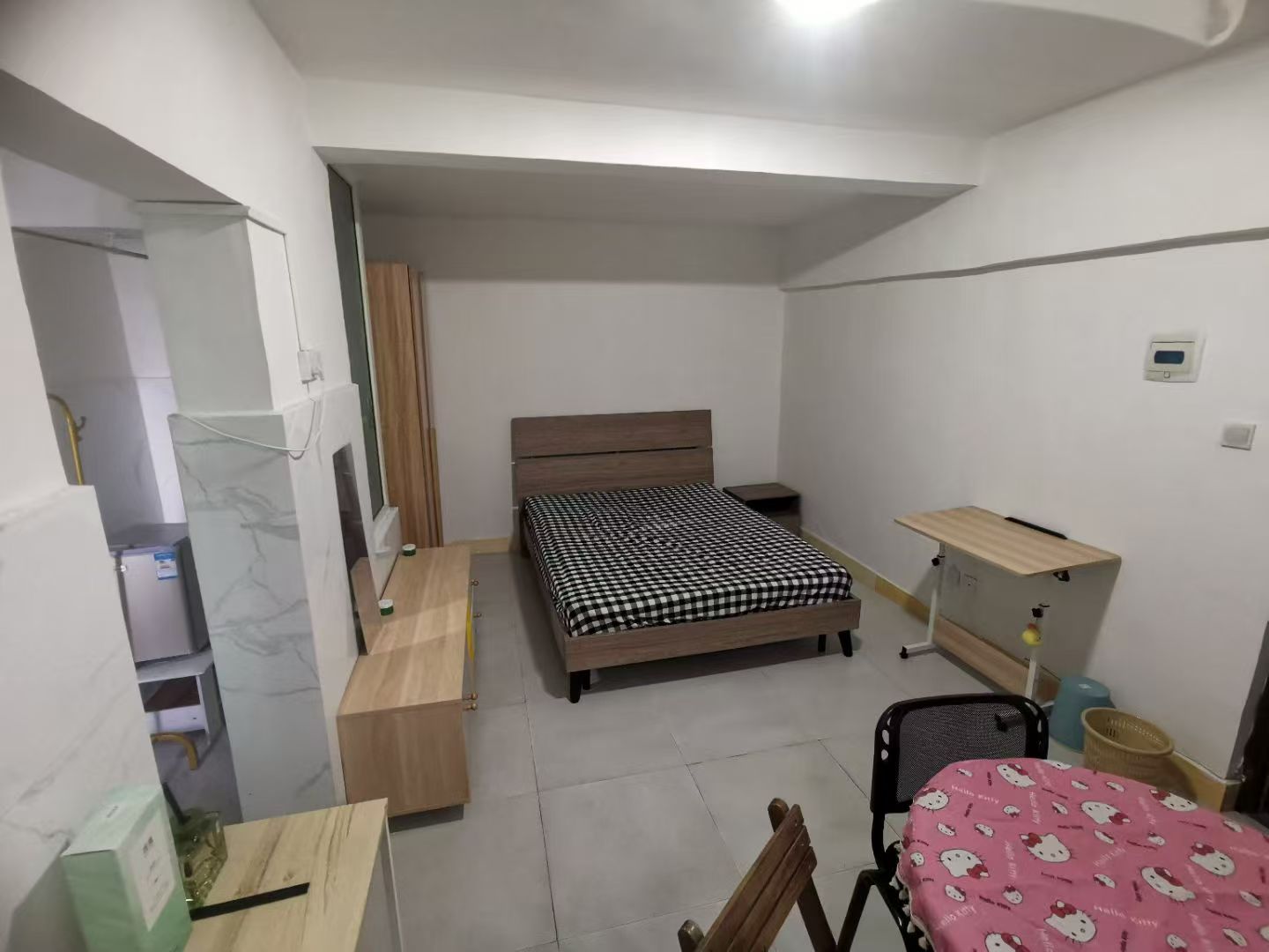 金钟大厦 1室1厅1卫 1200.0元/月 金钟大厦 1室1厅1卫 1200.0元/月室内图