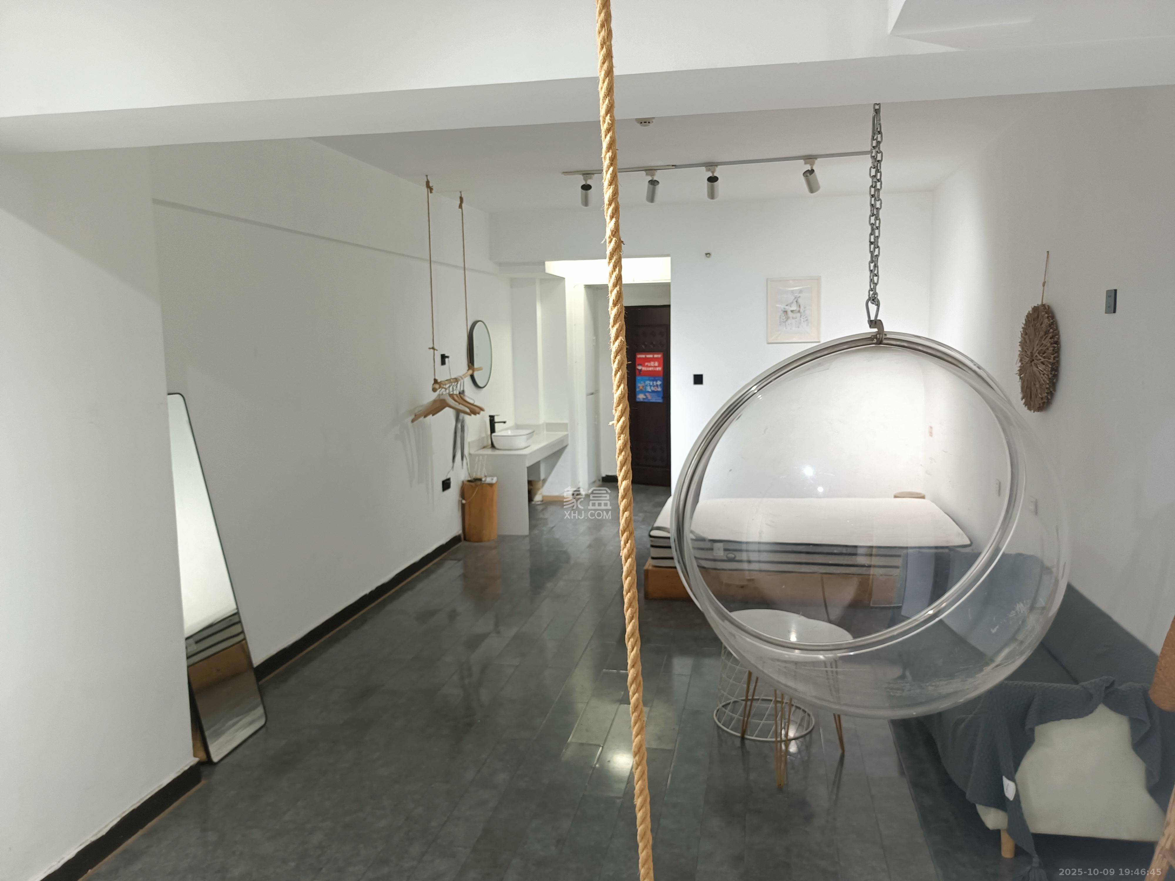 BOBO国际  1室1厅1卫    1800.0元/月室内图