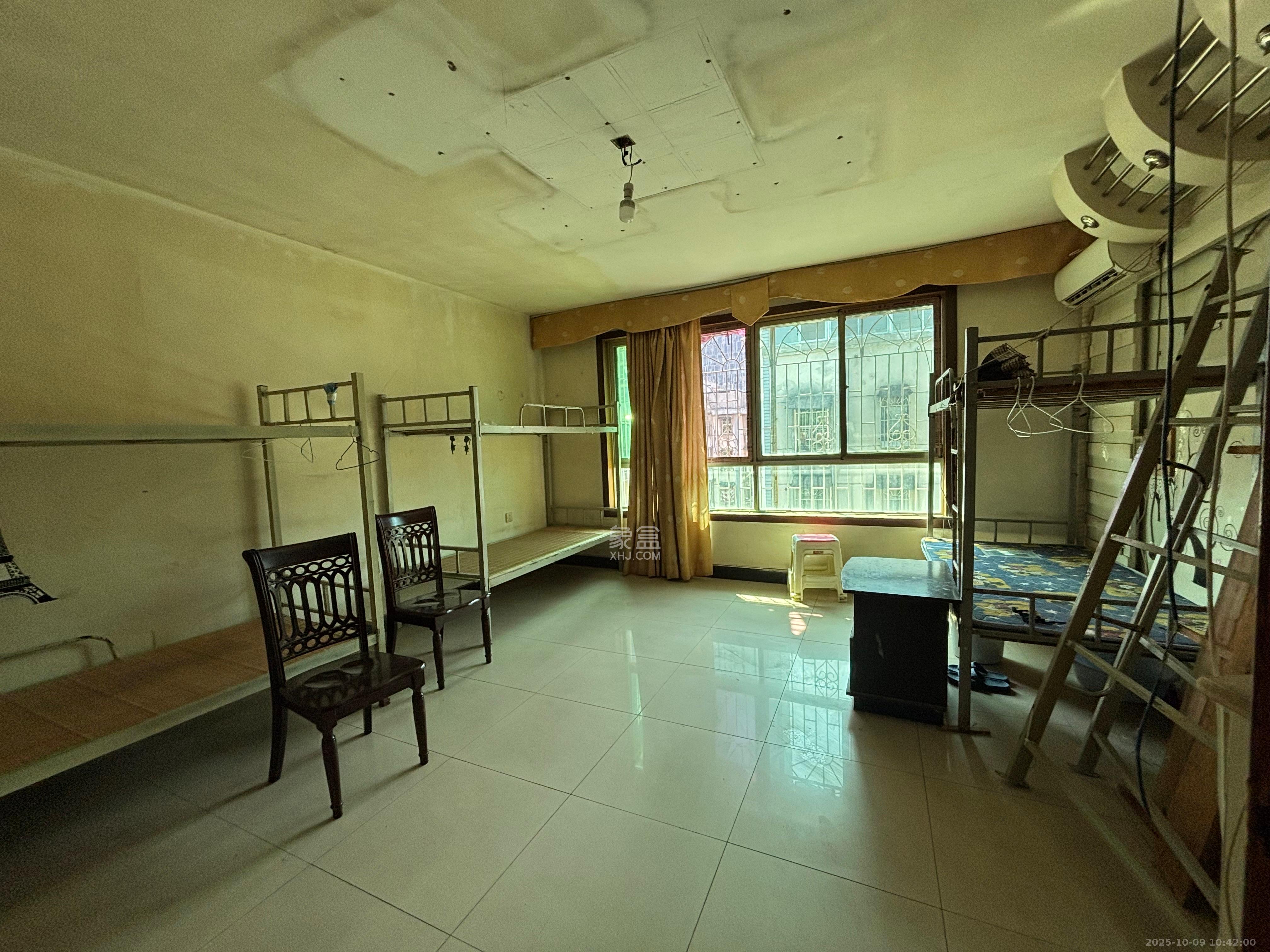 竹韵商居  5室2厅3卫    2000.0元/月室内图