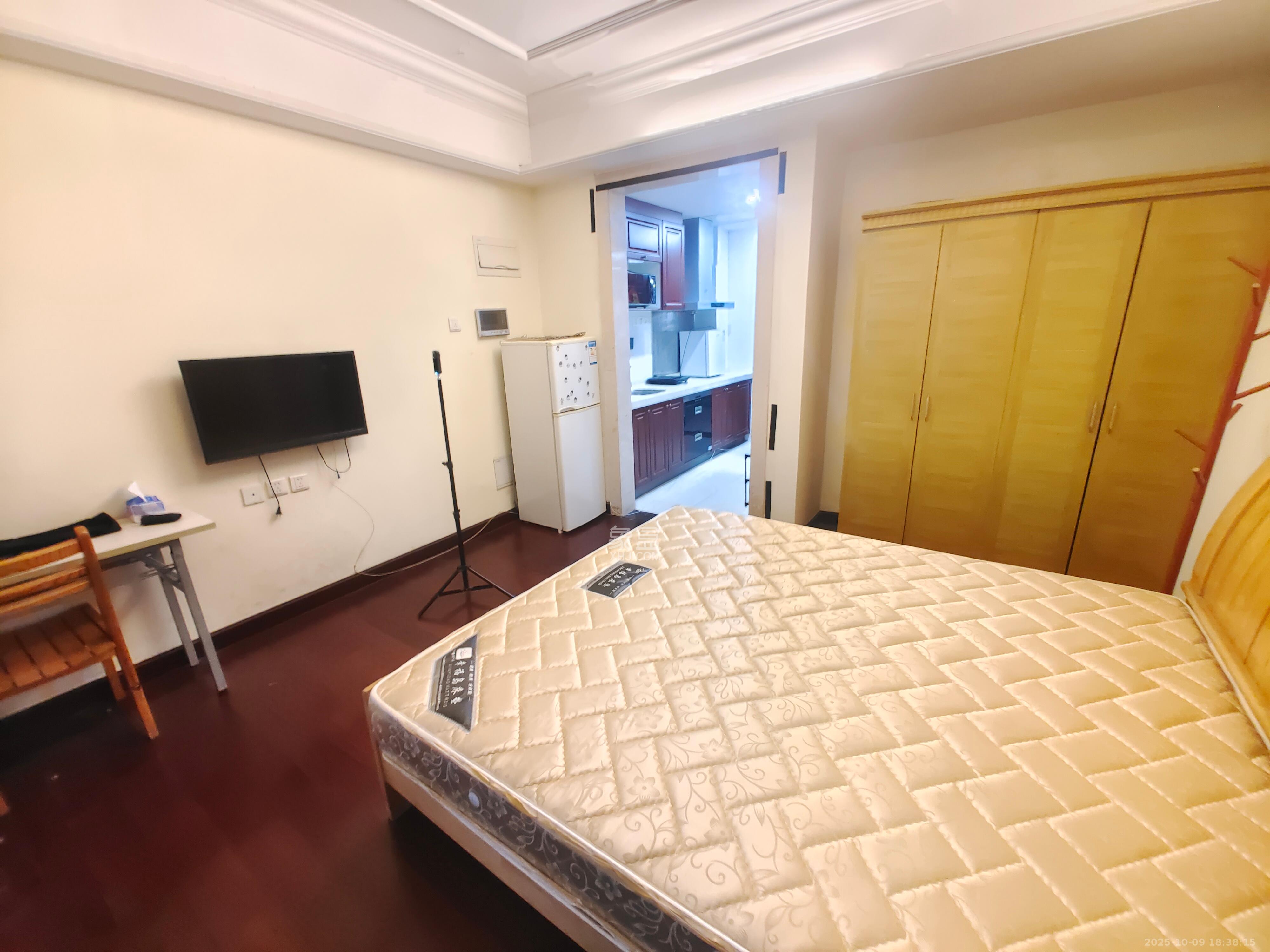 恒大华府  1室1厅1卫    1200.0元/月