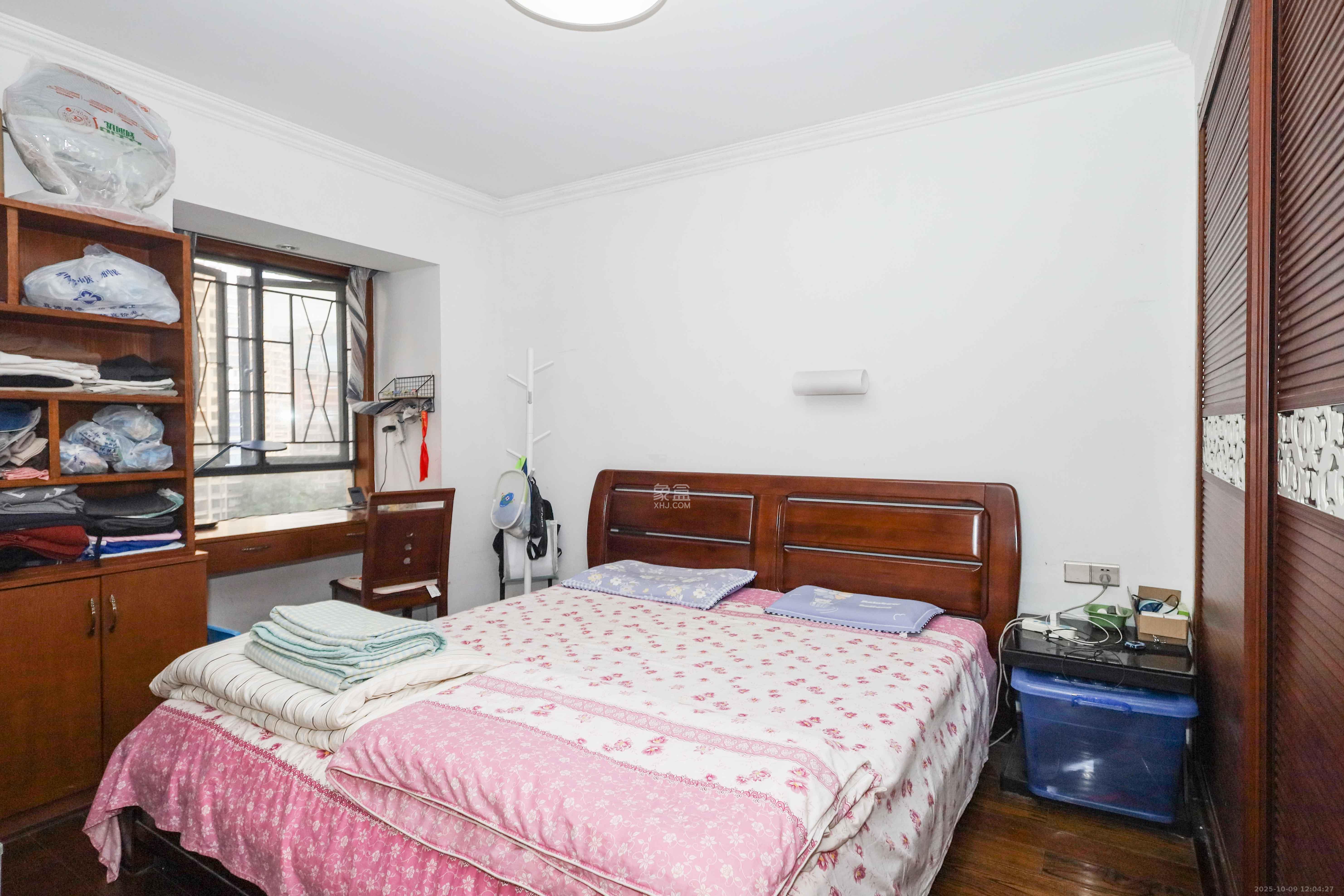 保利麓谷林语C区 4室2厅2卫 115.0万 保利麓谷林语C区 4室2厅2卫 115.0万卧室