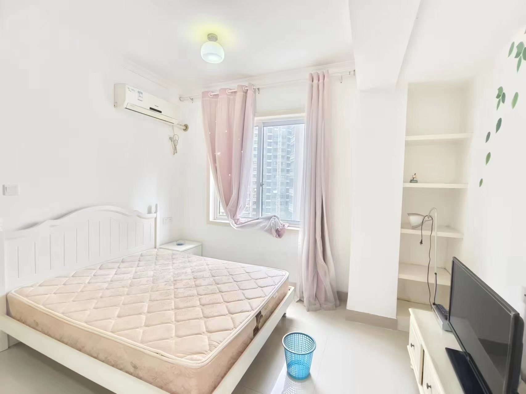 冠都现代城(冠都幸福彼岸) 1室1厅2卫 1000.0元/月 冠都现代城(冠都幸福彼岸) 1室1厅2卫 1000.0元/月室内图