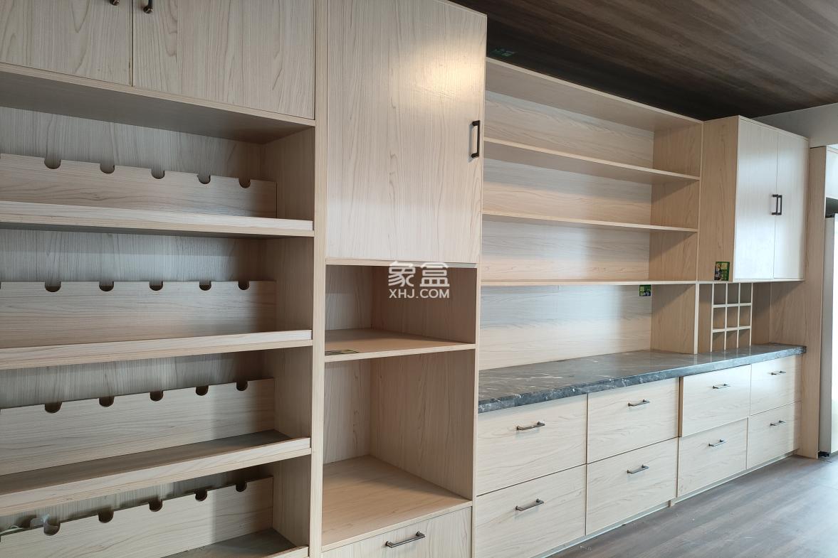 汇锦名城 5室2厅2卫 4800.0元/月 汇锦名城 5室2厅2卫 4800.0元/月室内图