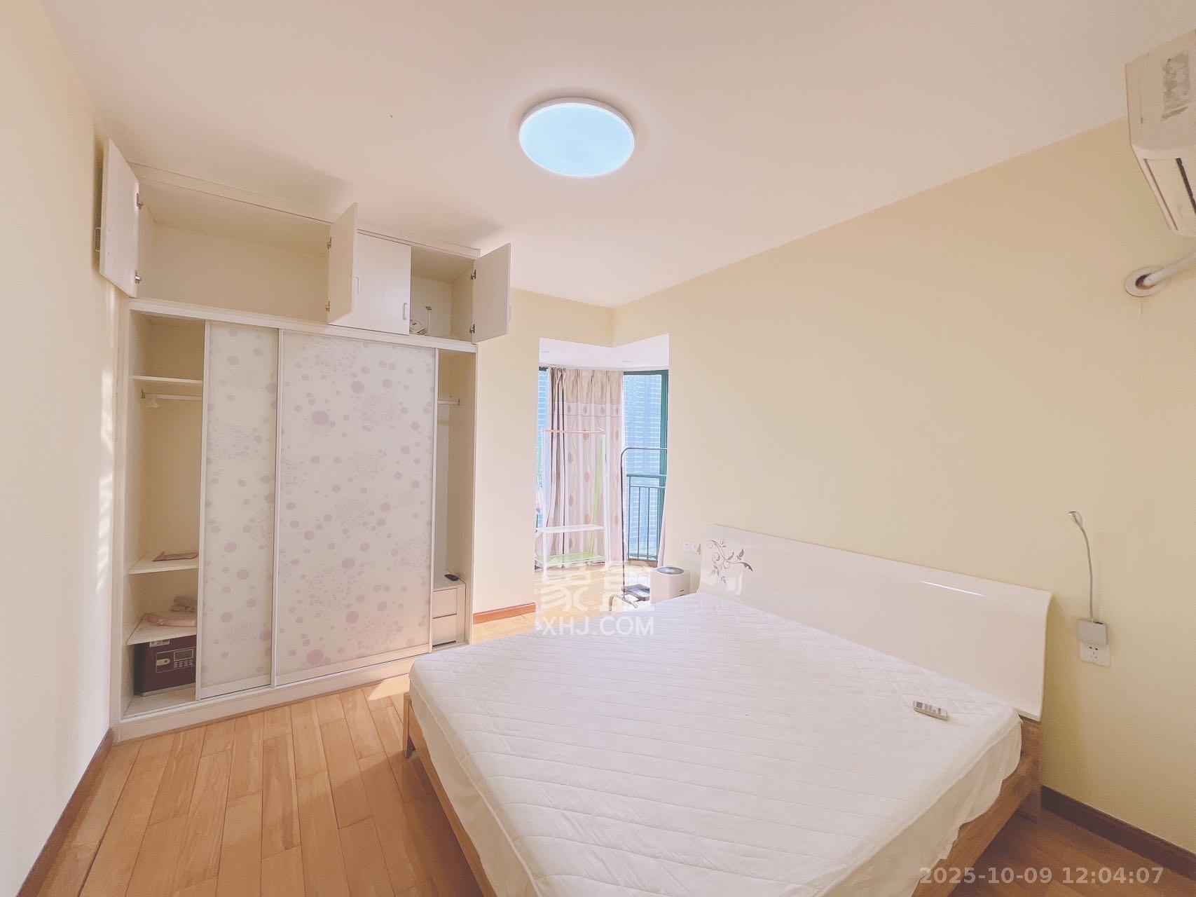 滨江金座  3室2厅2卫    3500.0元/月 滨江金座  3室2厅2卫    3500.0元/月室内图