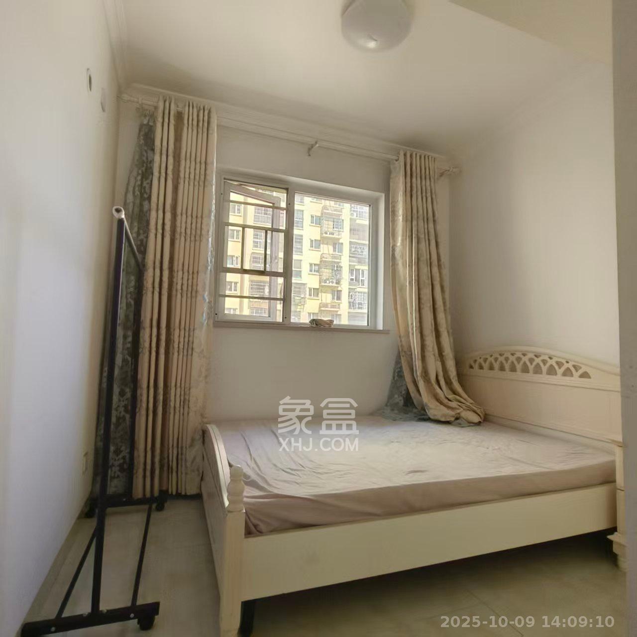 MOMA当代广场 3室2厅1卫 2100.0元/月 MOMA当代广场 3室2厅1卫 2100.0元/月室内图