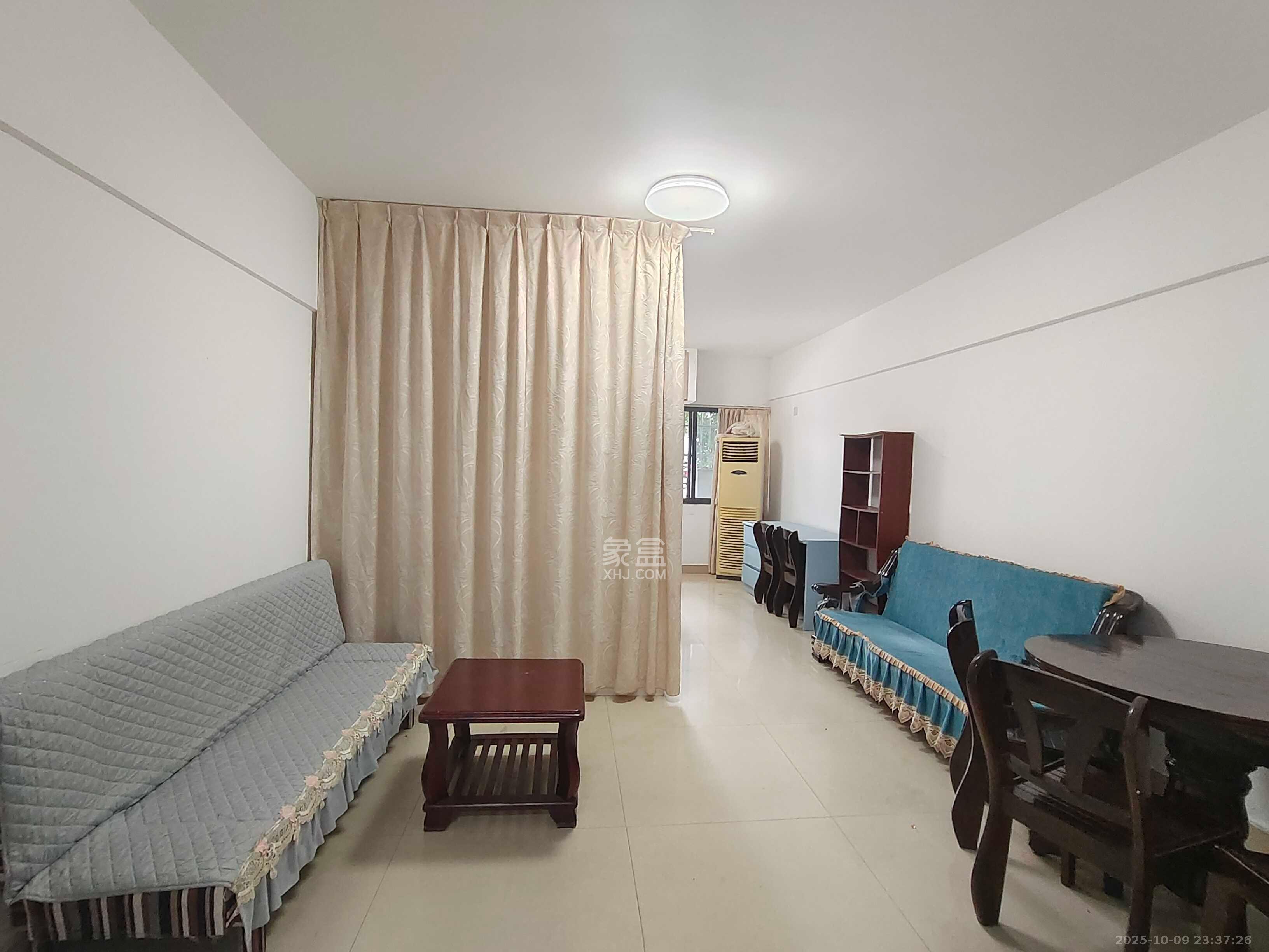 东方公寓  1室1厅1卫    1400.0元/月 东方公寓  1室1厅1卫    1400.0元/月