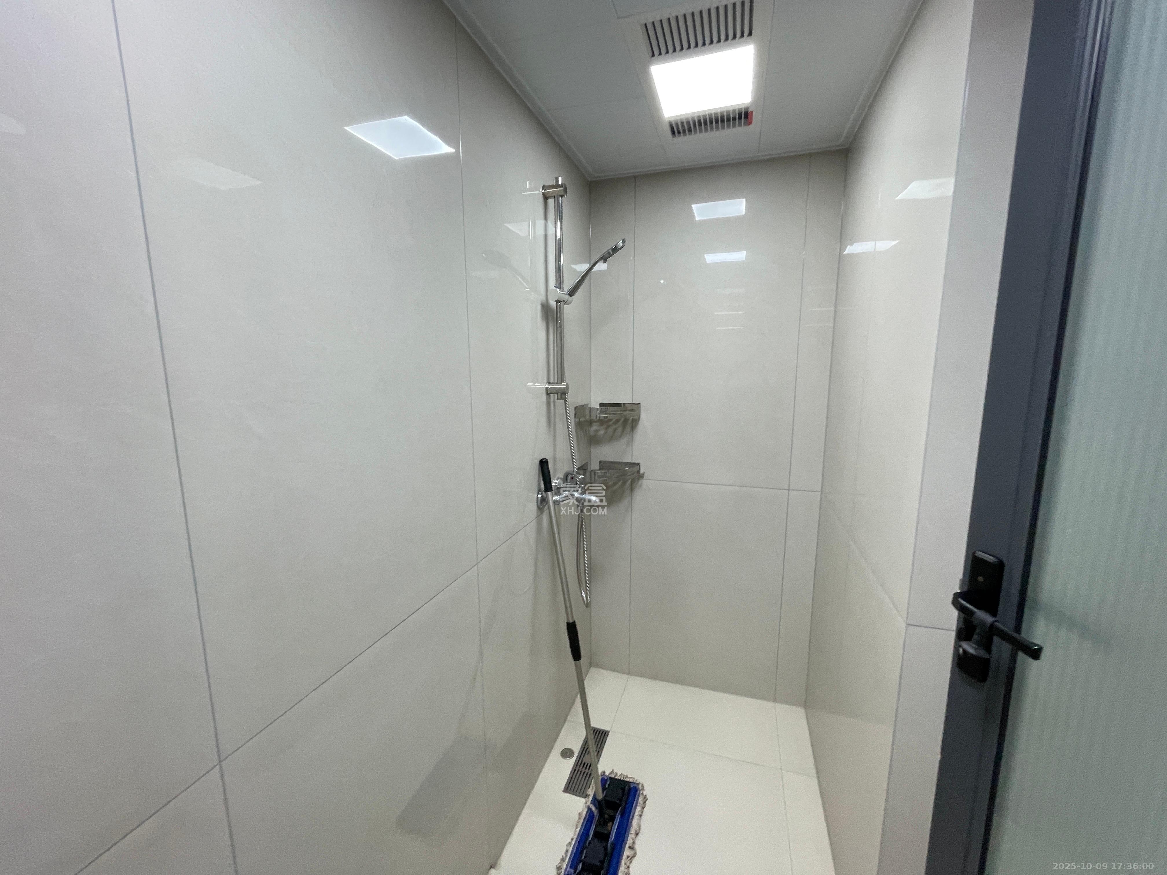 力高凤凰新天  1室1厅1卫    2300.0元/月室内图