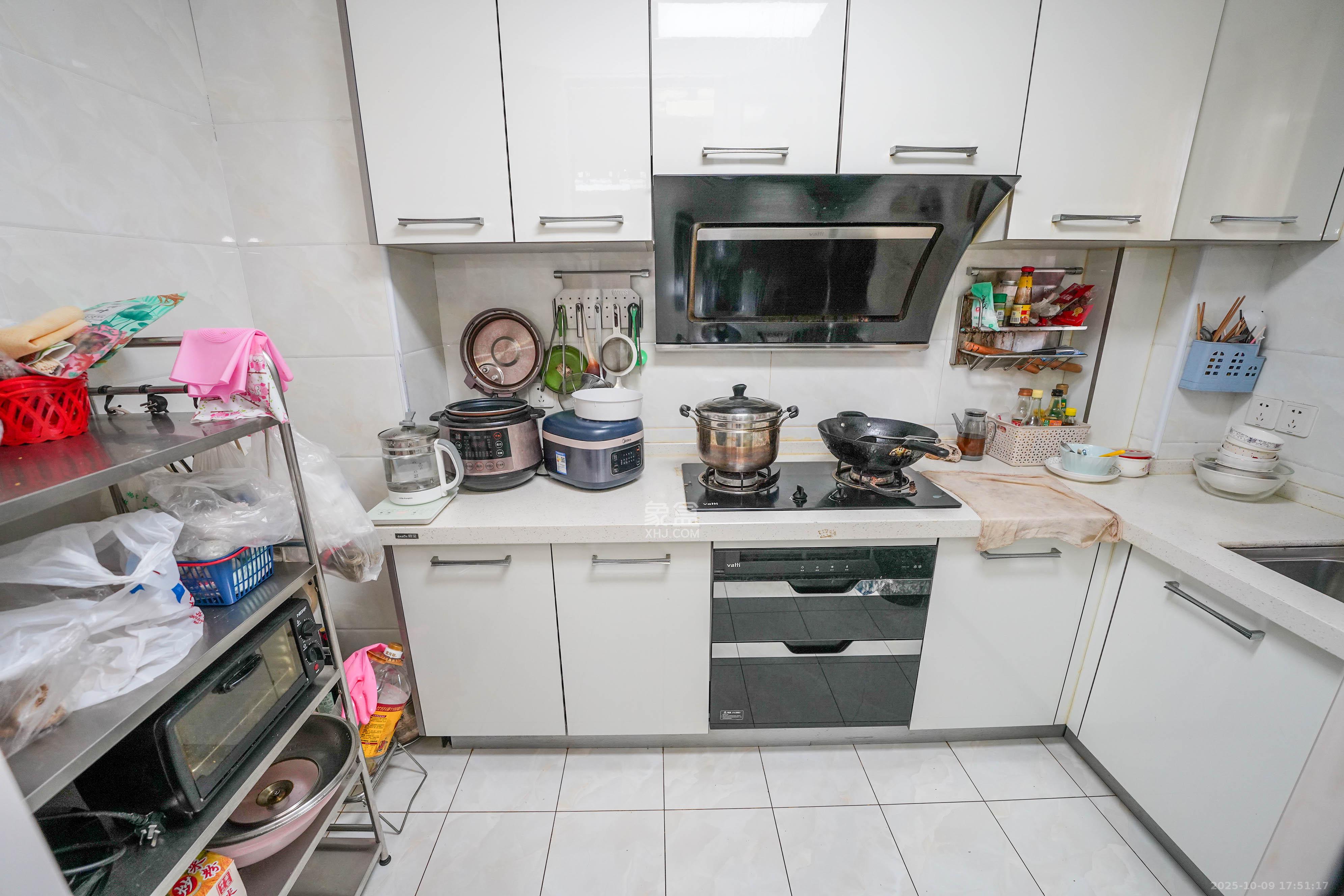 哈佛小镇(五矿哈佛小镇) 3室2厅2卫 86.0万 哈佛小镇(五矿哈佛小镇) 3室2厅2卫 86.0万厨房