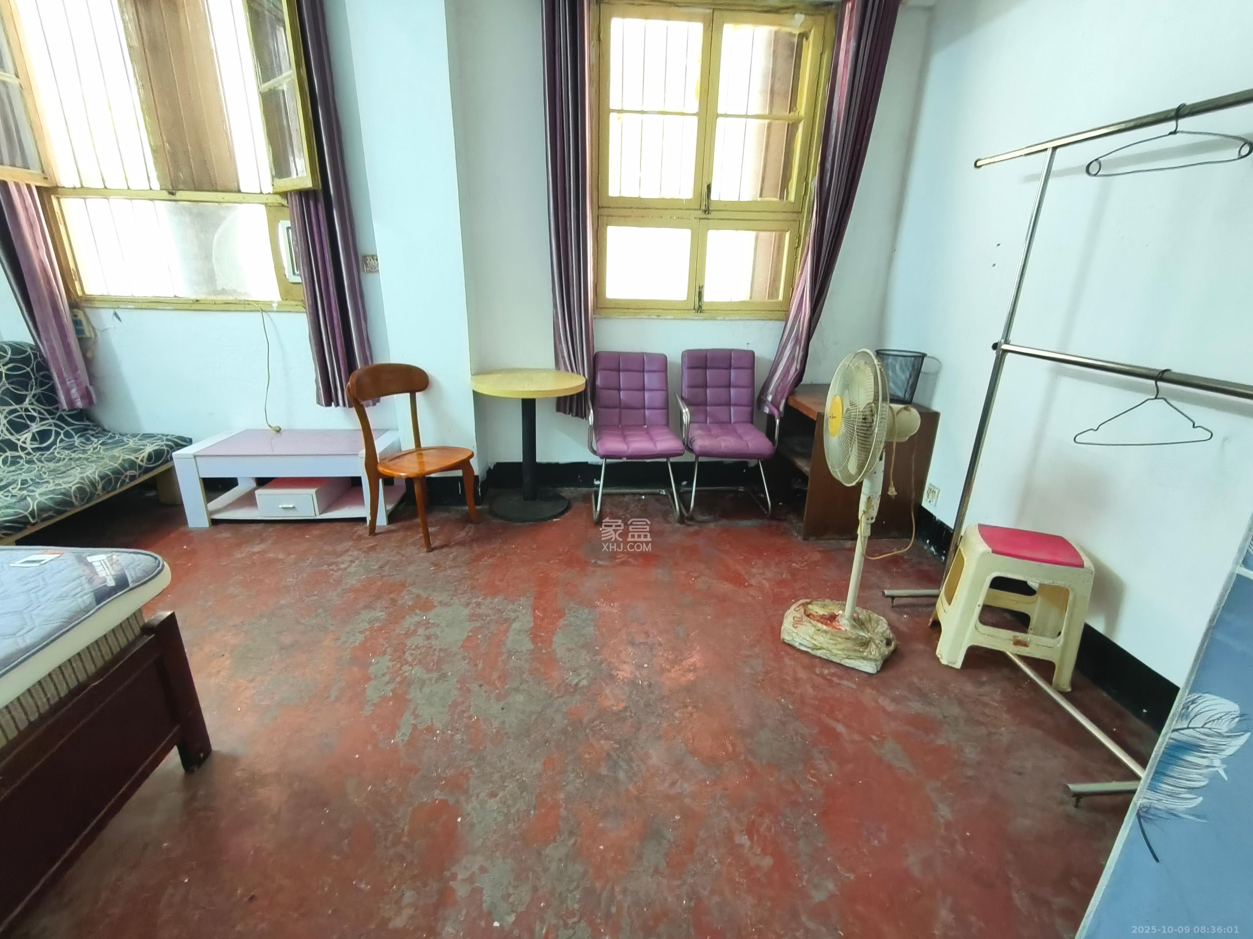 长勘小区 1室0厅0卫 1000.0元/月 长勘小区 1室0厅0卫 1000.0元/月室内图