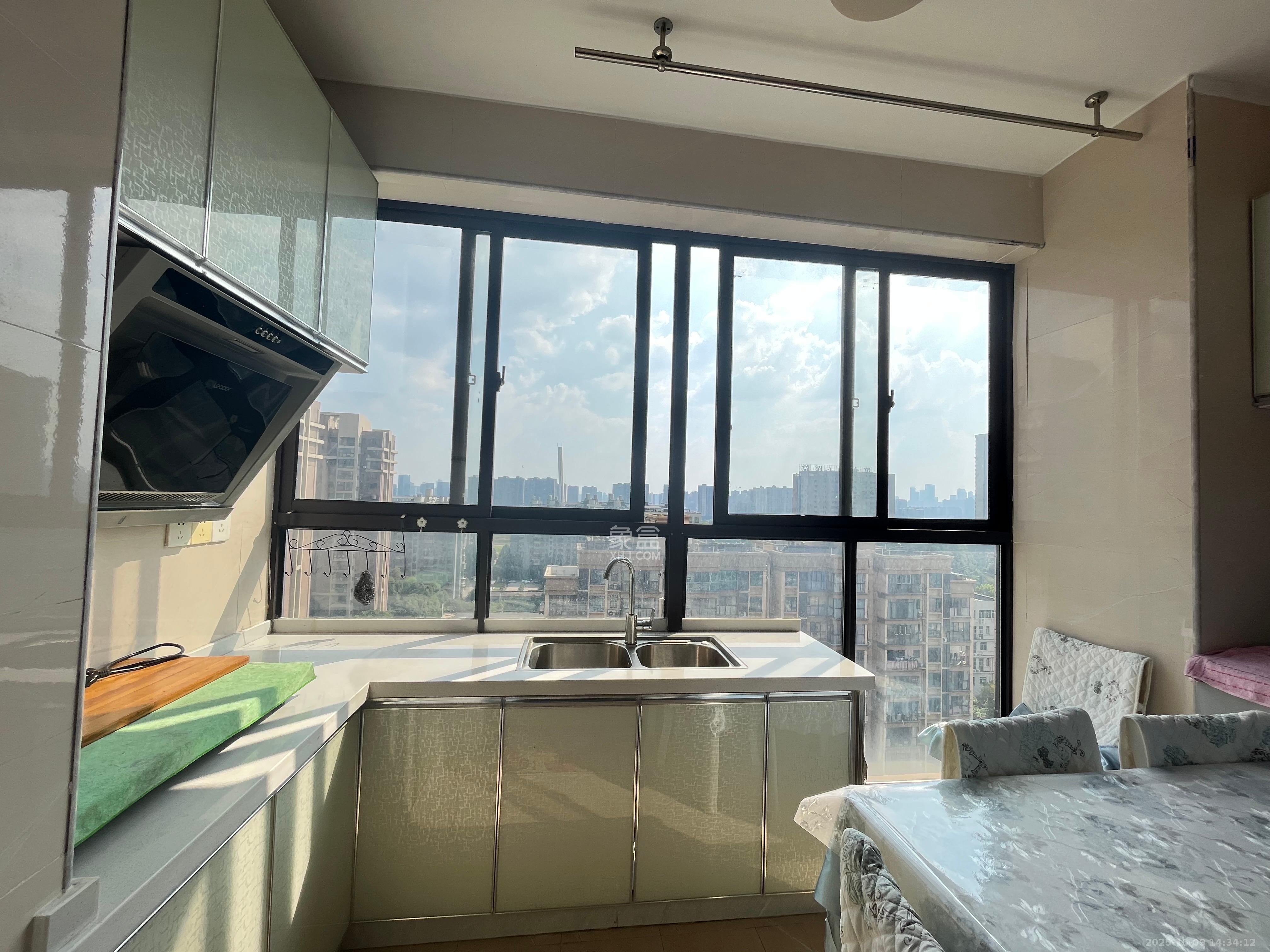 富兴旺角  1室1厅1卫    1500.0元/月 富兴旺角  1室1厅1卫    1500.0元/月室内图