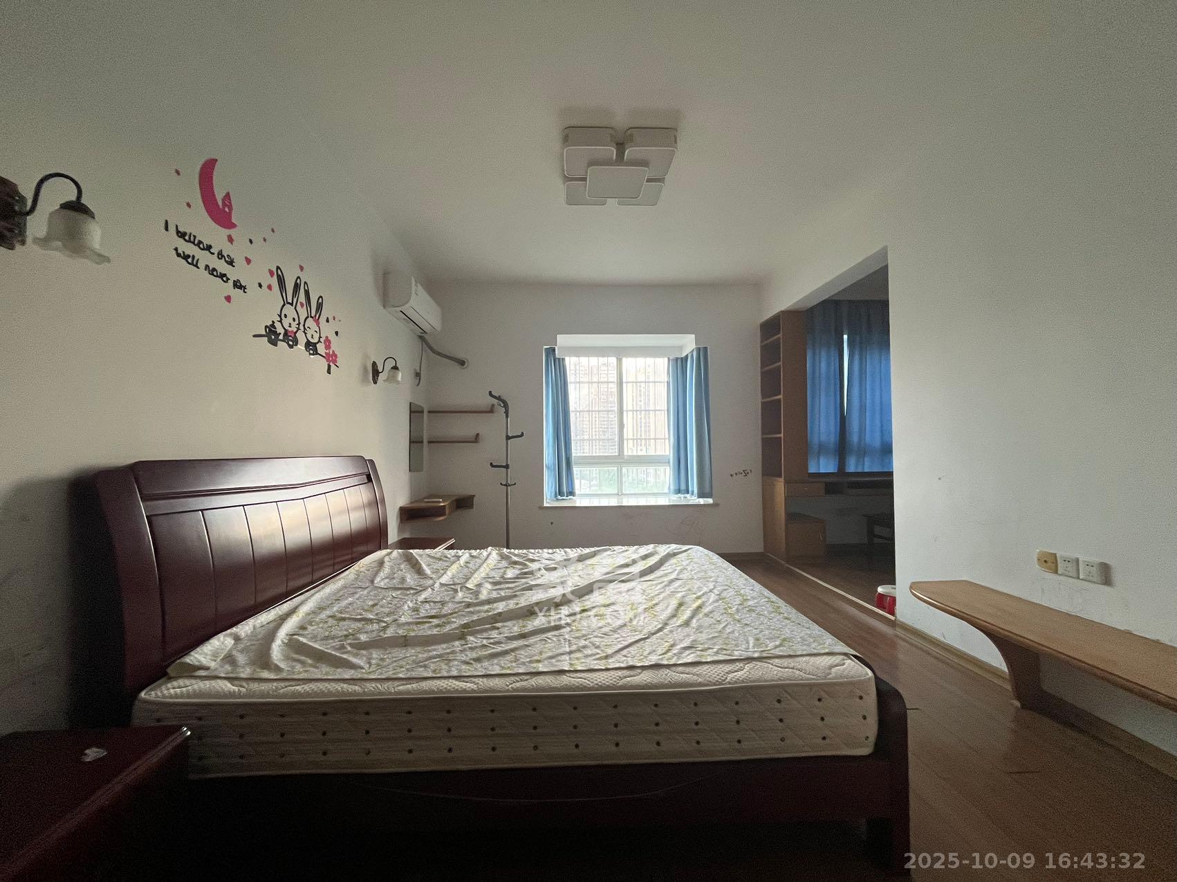 楚天馨苑  3室2厅1卫    1700.0元/月室内图