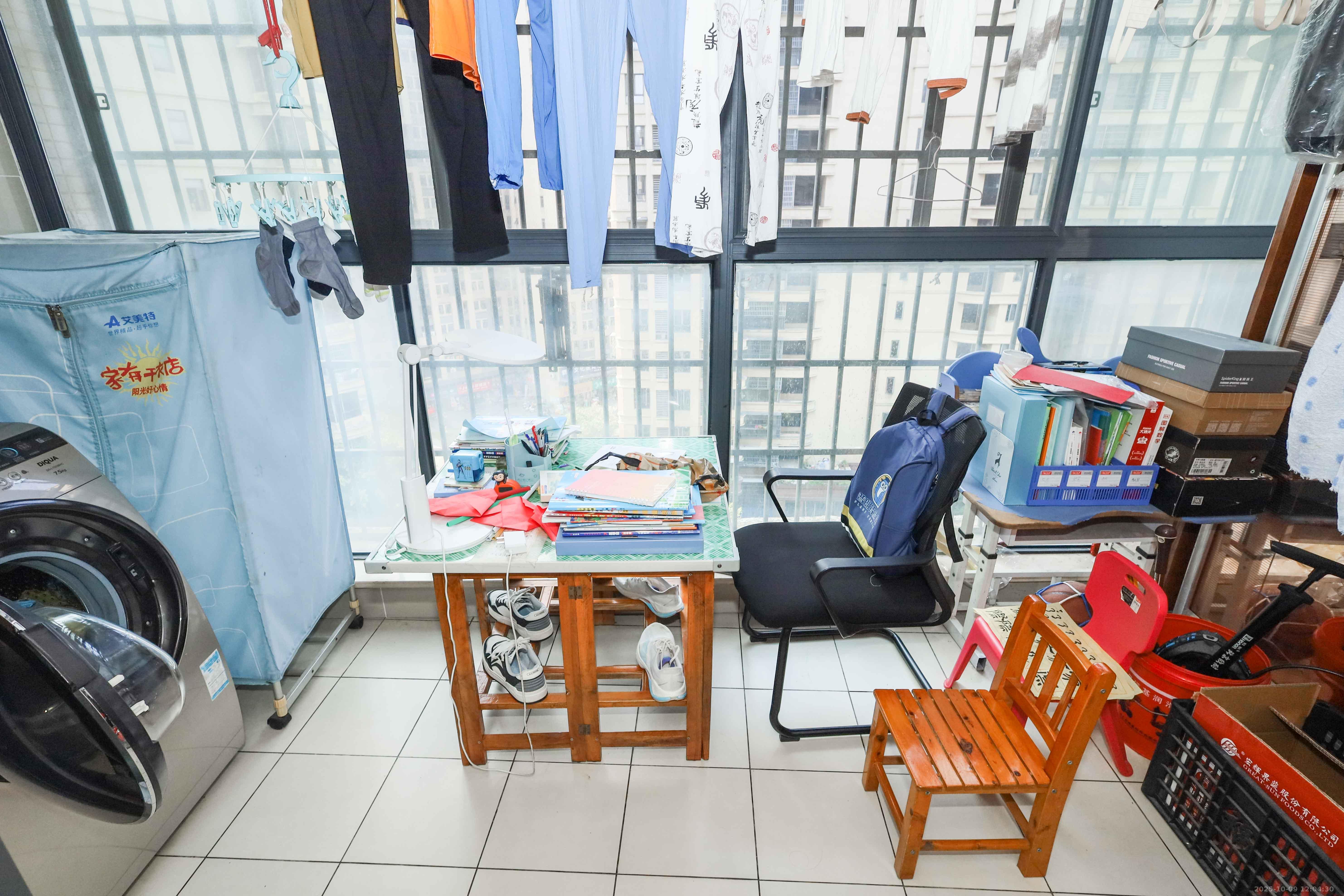 保利麓谷林语C区 4室2厅2卫 115.0万 保利麓谷林语C区 4室2厅2卫 115.0万阳台