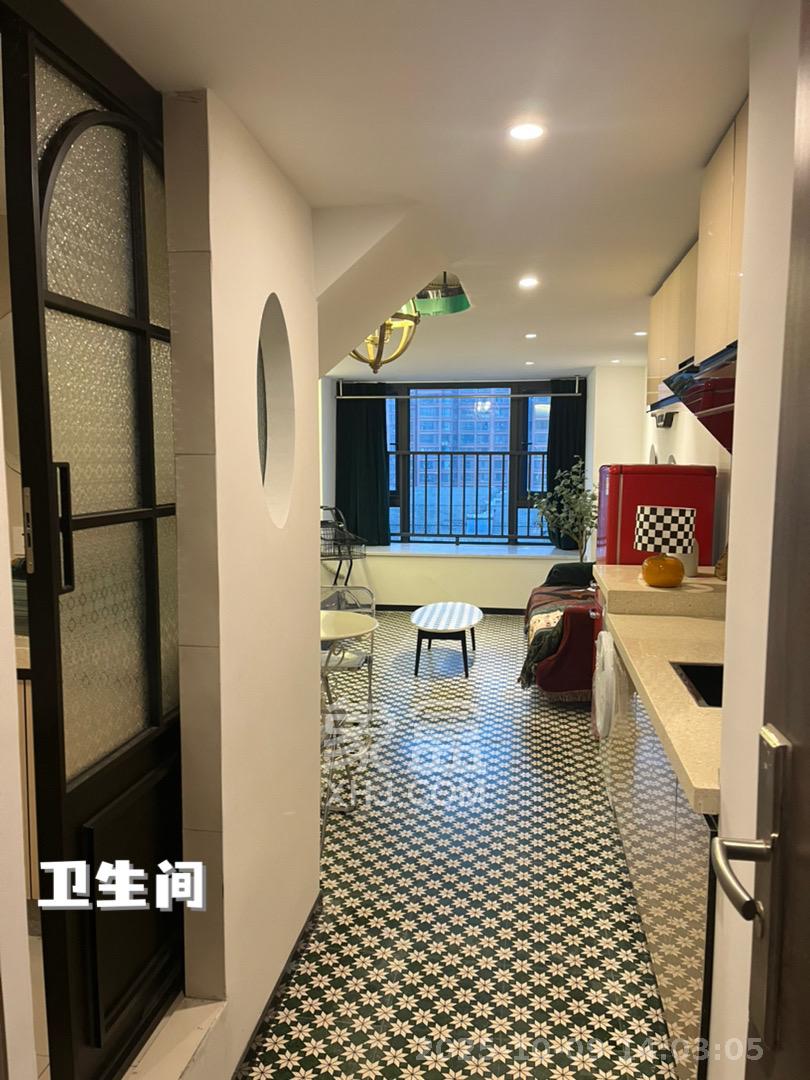 龙湖湘江星座(祺鑫星座公寓) 2室2厅1卫 2100.0元/月 龙湖湘江星座(祺鑫星座公寓) 2室2厅1卫 2100.0元/月室内图