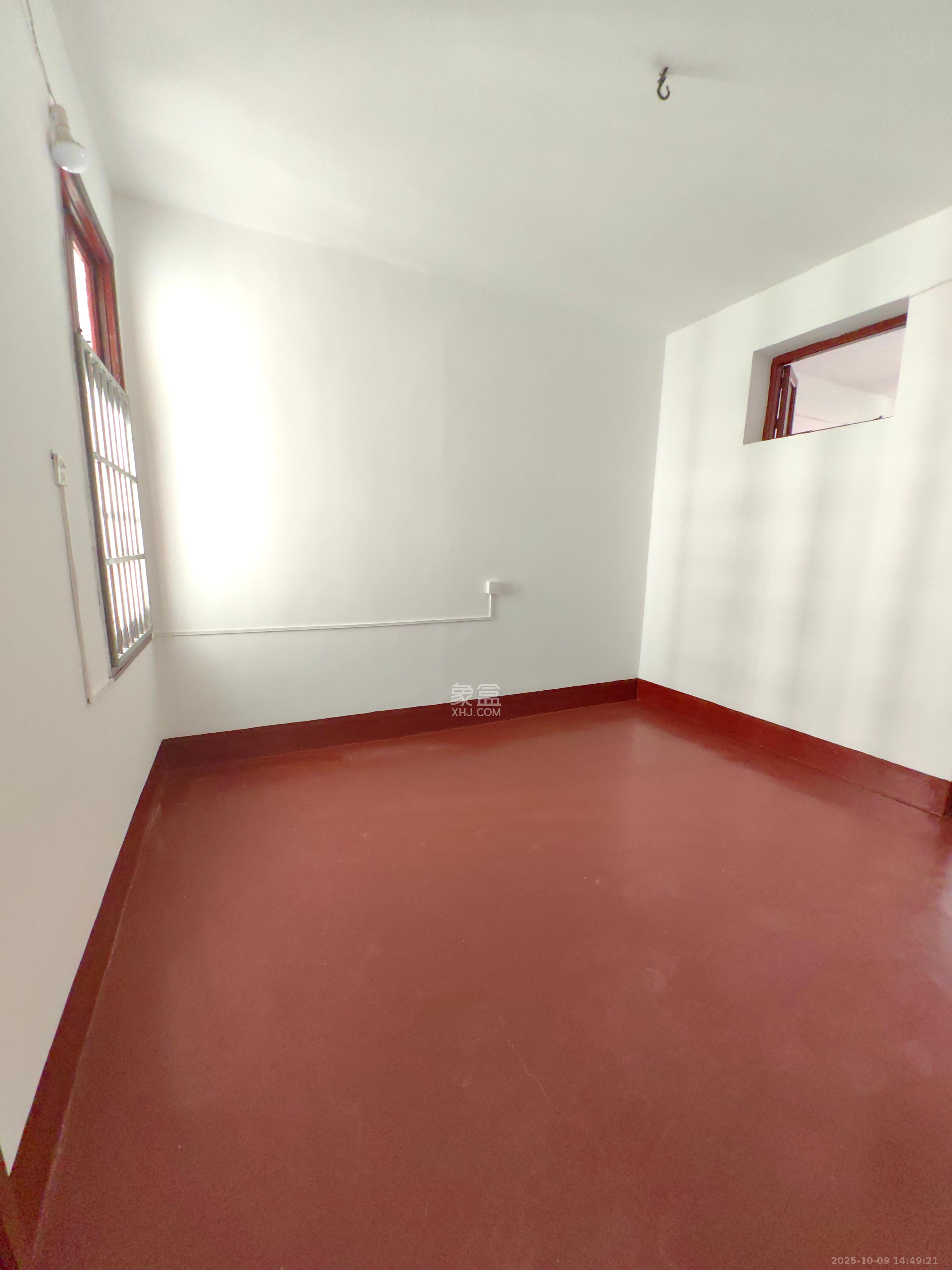 湖南省军供总站(民政厅单位宿舍) 4室1厅1卫 1600.0元/月 湖南省军供总站(民政厅单位宿舍) 4室1厅1卫 1600.0元/月室内图