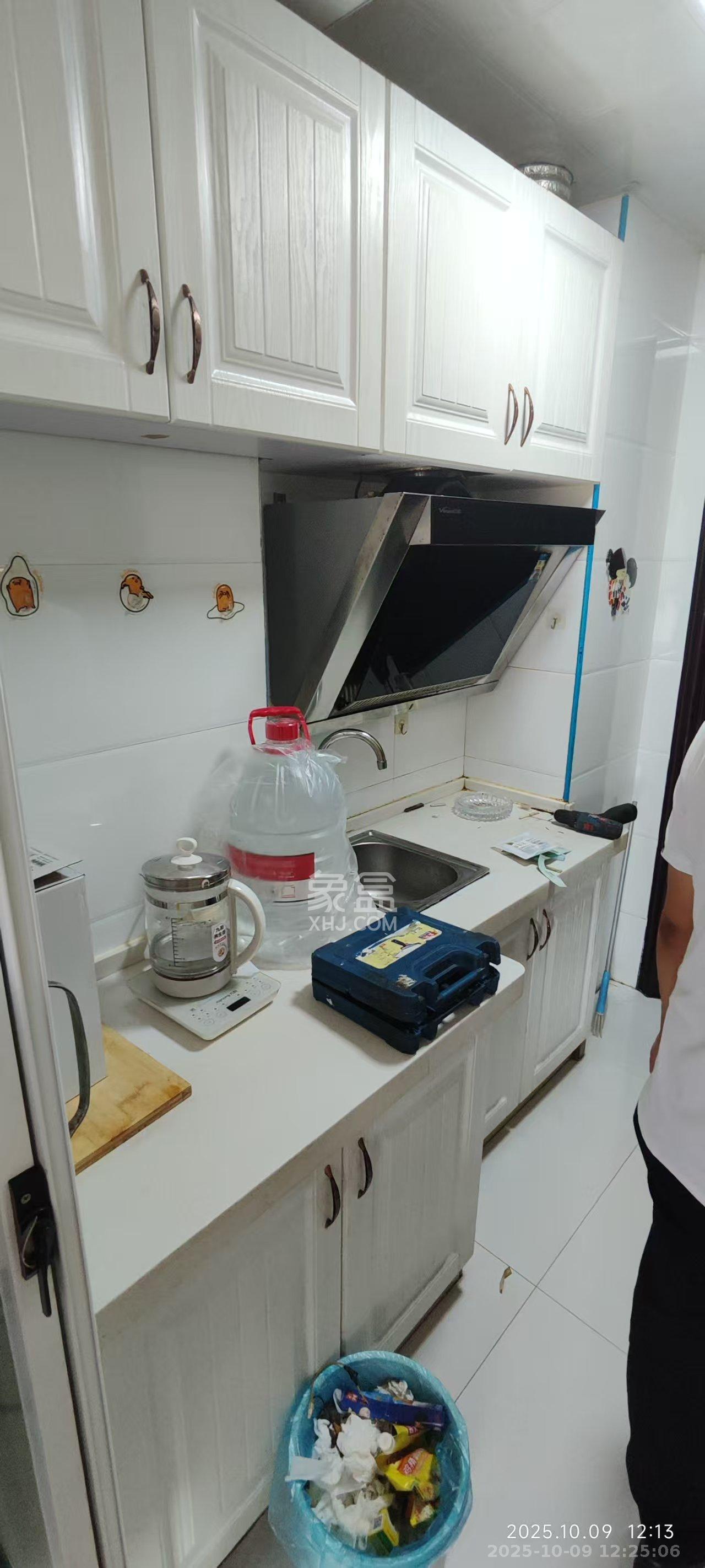 英郡年华 1室1厅1卫 1400.0元/月 英郡年华 1室1厅1卫 1400.0元/月室内图