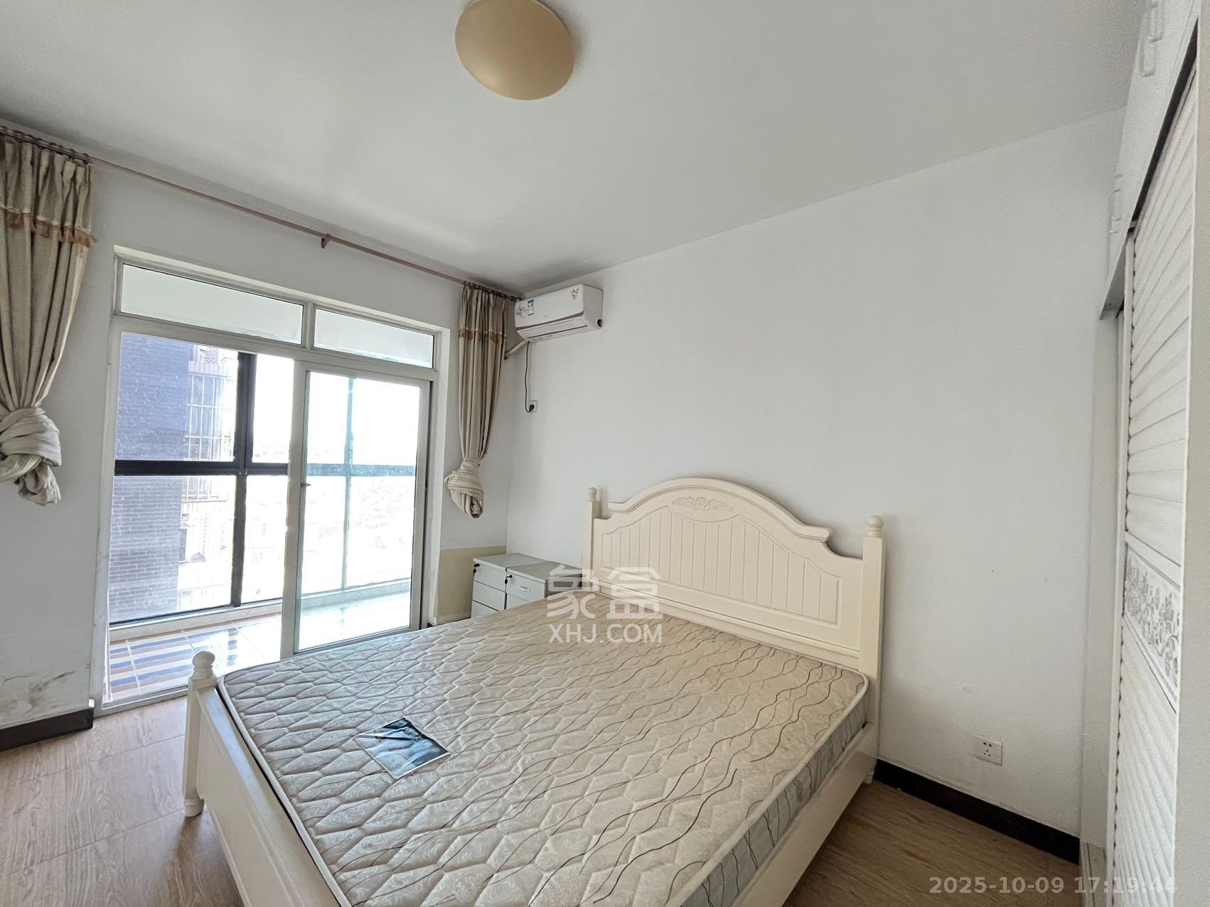 中悦领秀金都 3室2厅2卫 1700.0元/月 中悦领秀金都 3室2厅2卫 1700.0元/月室内图