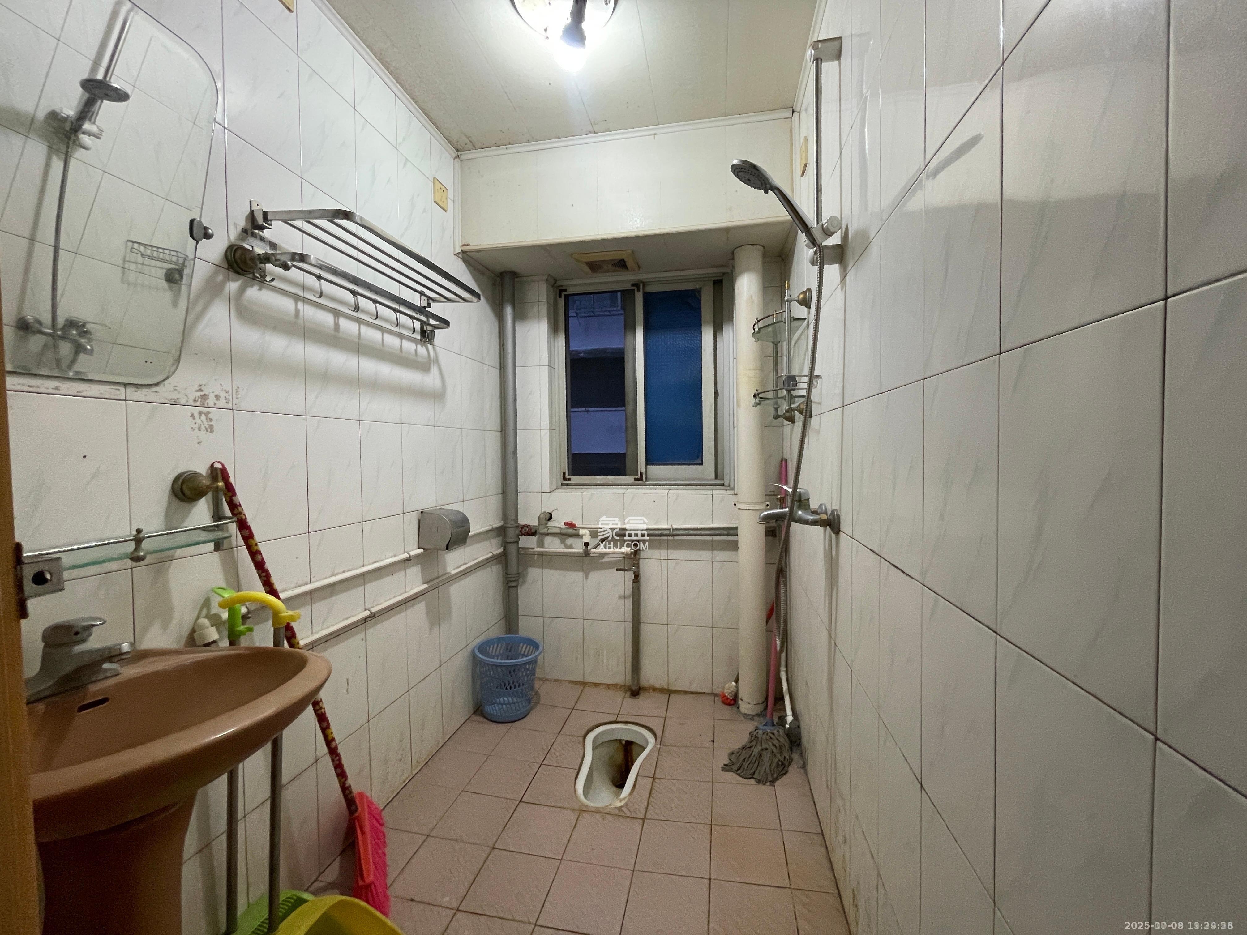 化油器厂宿舍  1室1厅1卫    1000.0元/月室内图