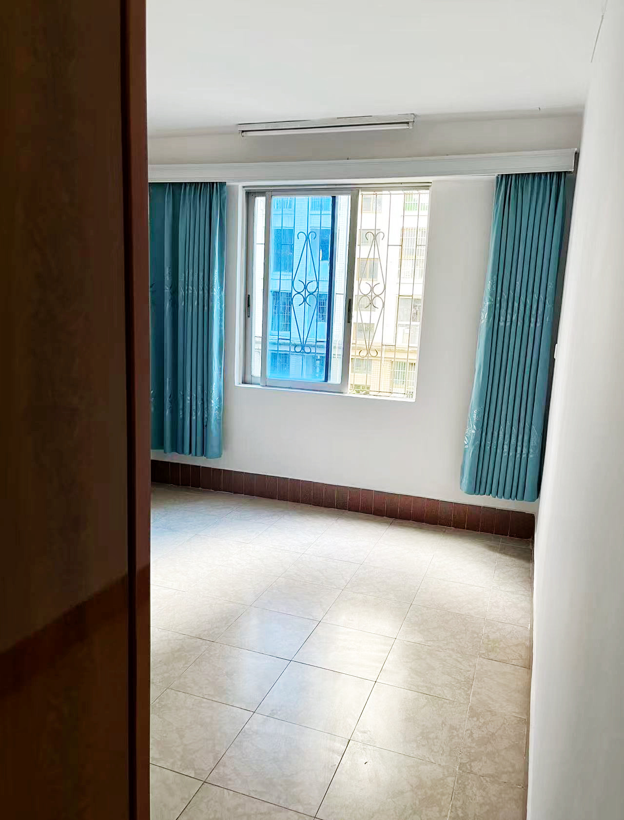 规划局宿舍(金宇路）  3室2厅2卫    2500.0元/月室内图