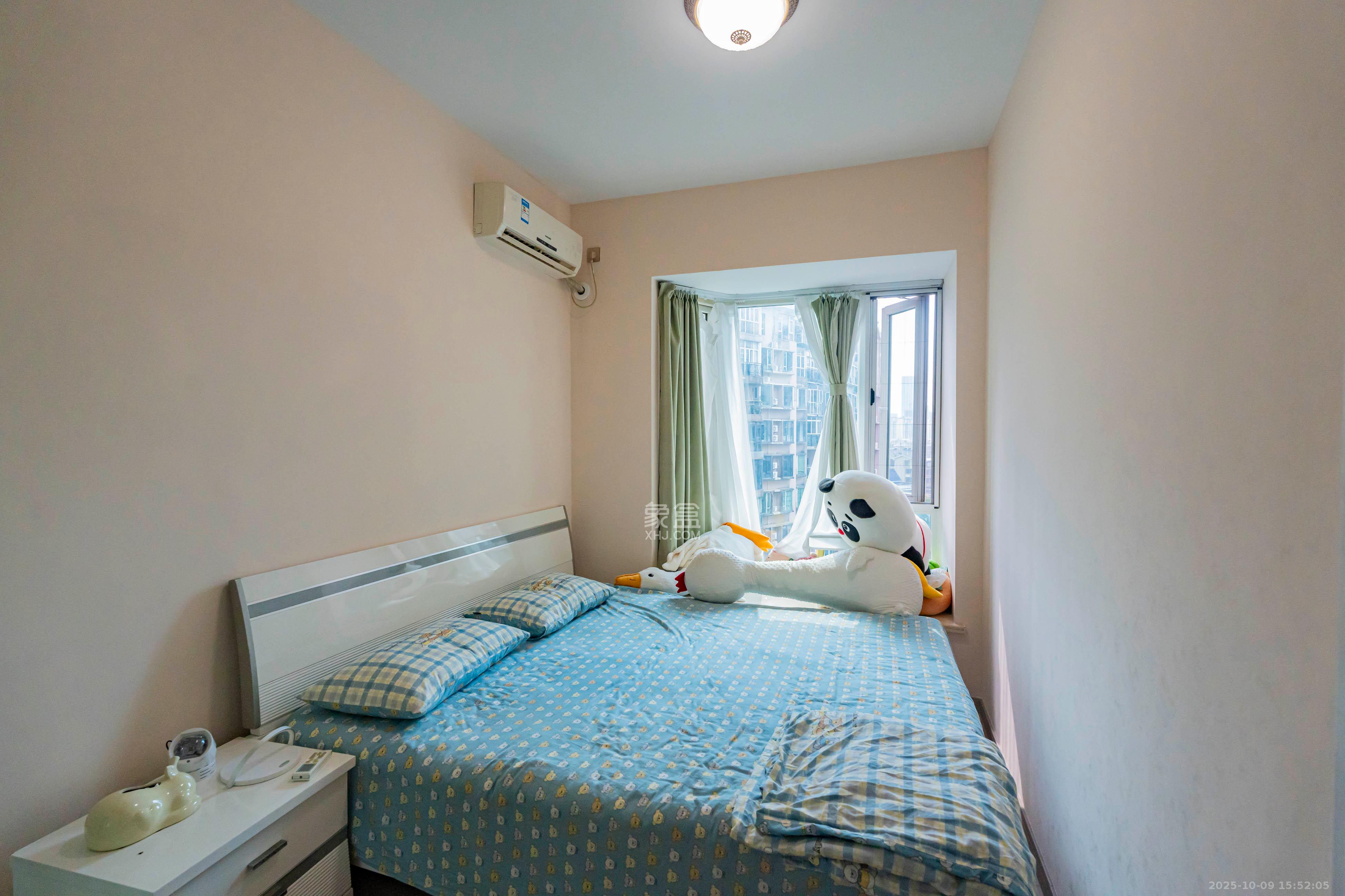 左岸春天 2室2厅1卫 89.8万 左岸春天 2室2厅1卫 89.8万卧室