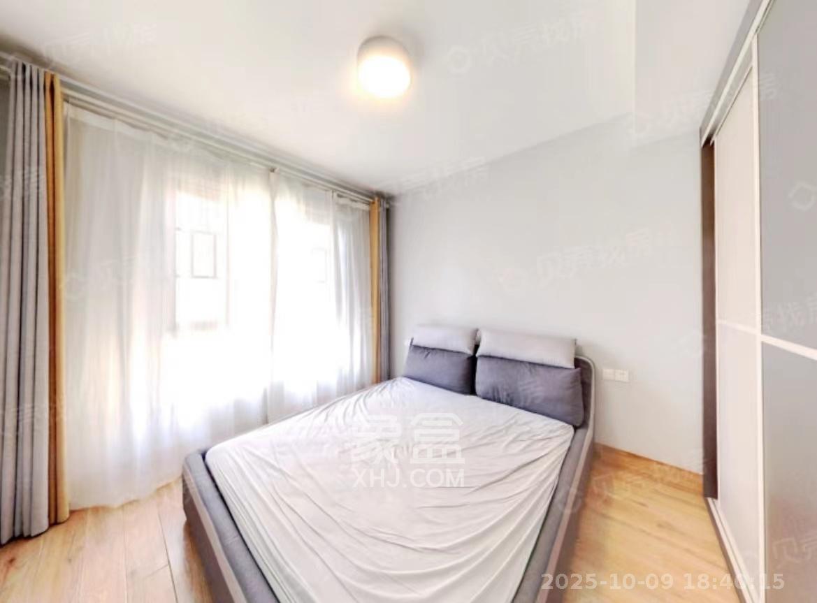 绿地新都会 3室2厅1卫 2300.0元/月 绿地新都会 3室2厅1卫 2300.0元/月室内图