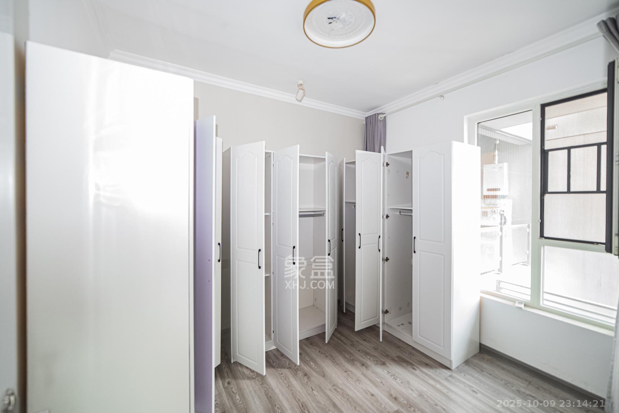 北辰三角洲B2E2区  3室2厅1卫    126.0万 北辰三角洲B2E2区  3室2厅1卫    126.0万卧室