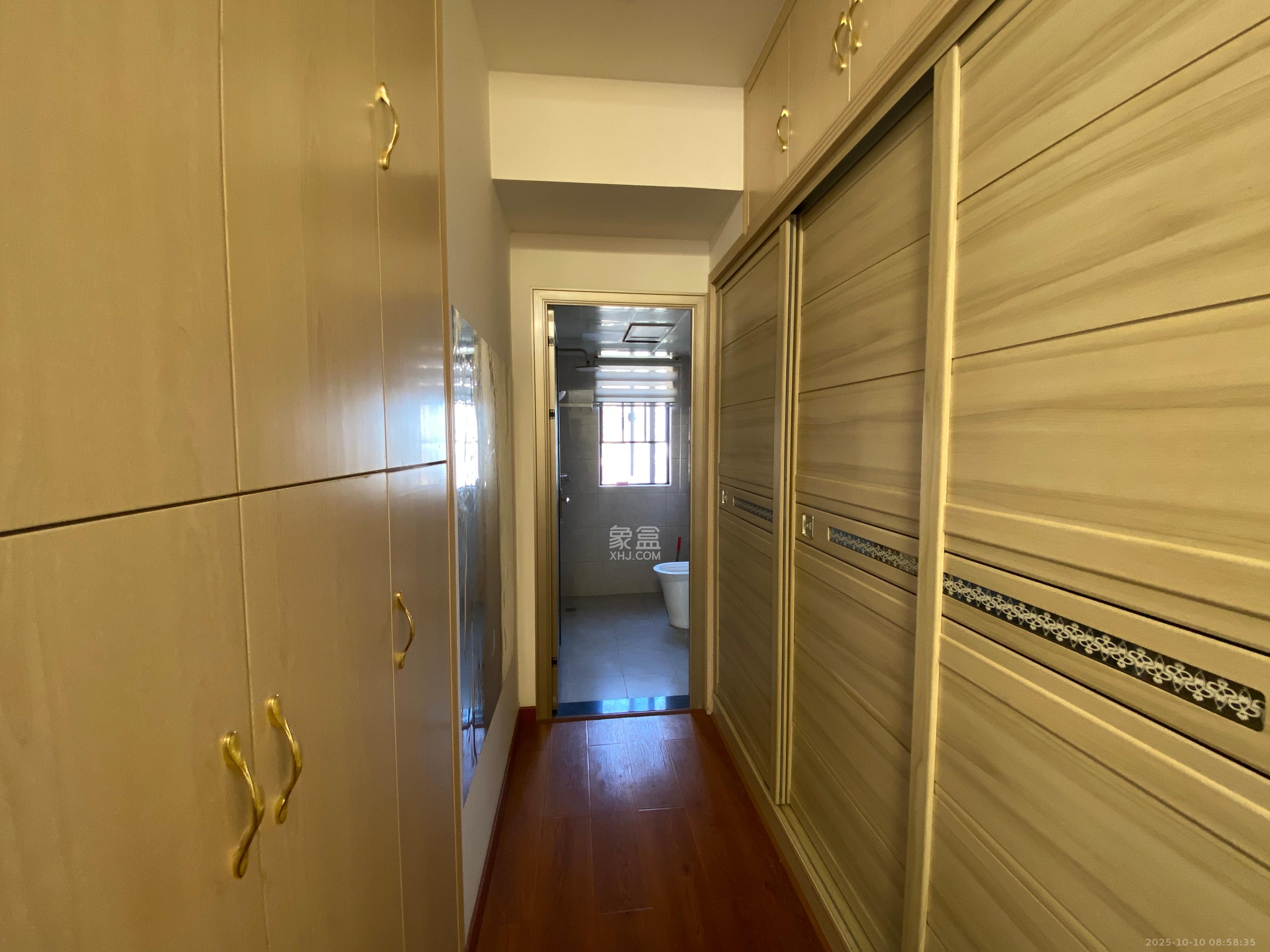 深业喜汇  4室2厅2卫    3000.0元/月室内图