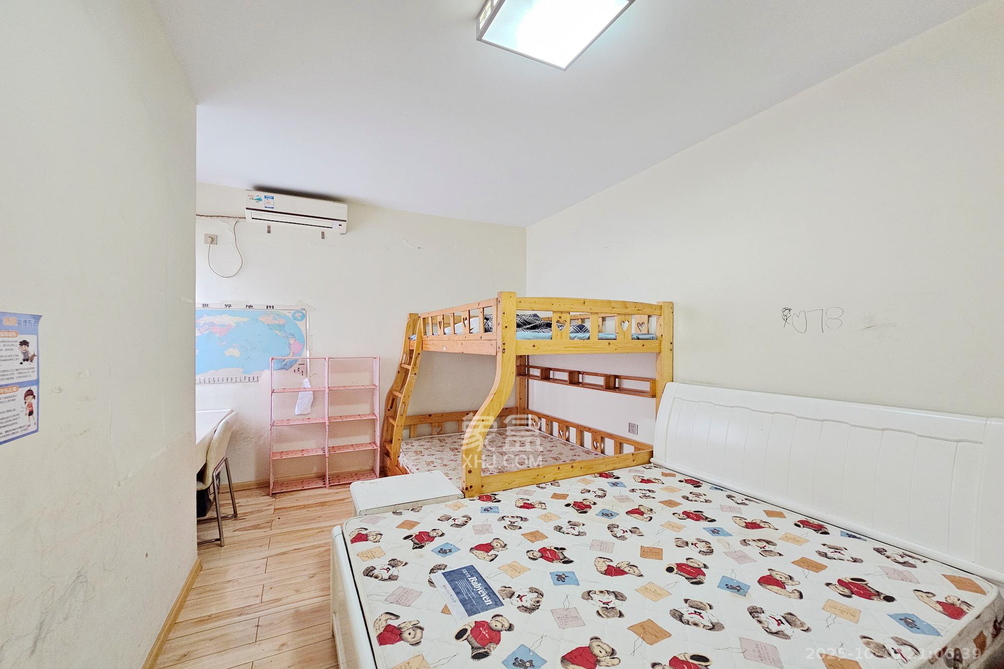 星城映象  2室2厅1卫    68.0万卧室