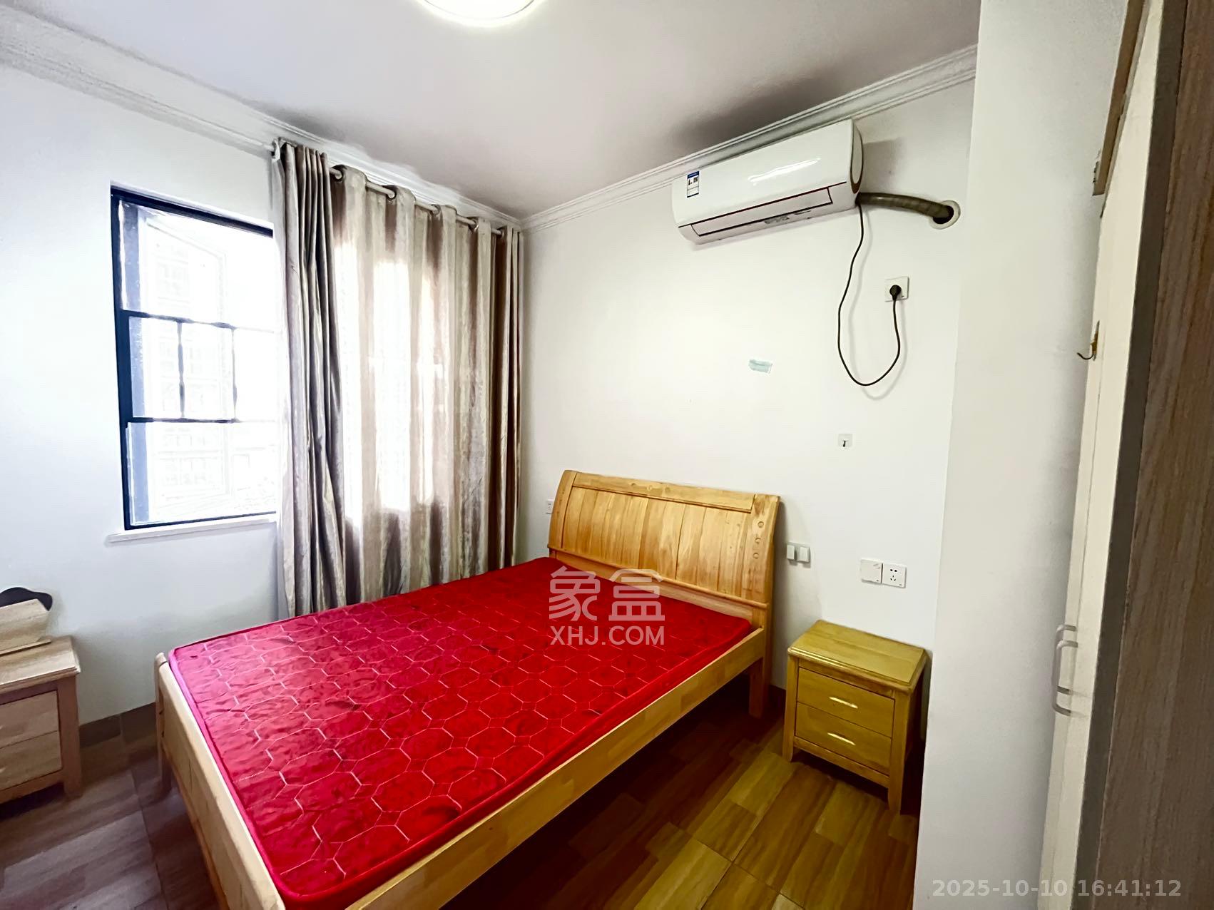 中南红领邦(红星嘉和苑) 3室2厅1卫 2200.0元/月 中南红领邦(红星嘉和苑) 3室2厅1卫 2200.0元/月室内图