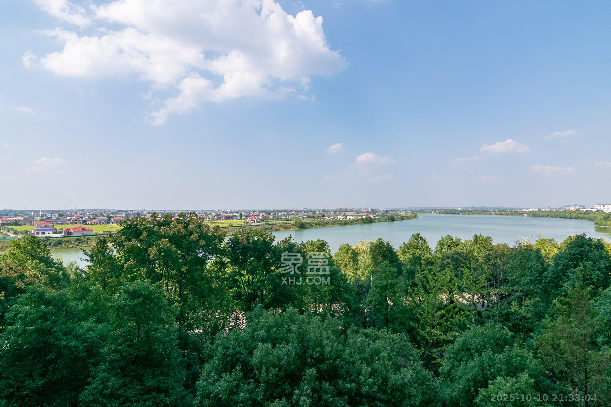 高域自然城  4室2厅2卫    145.0万其他